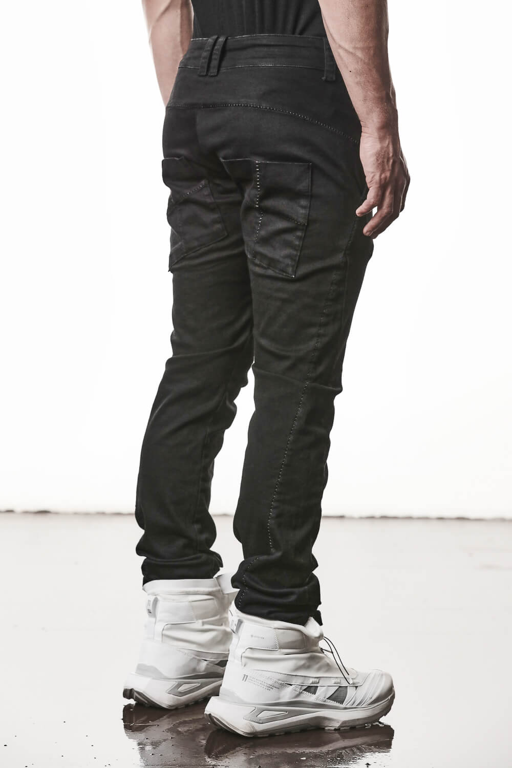 M T 102 Slim Fit Jeans Black