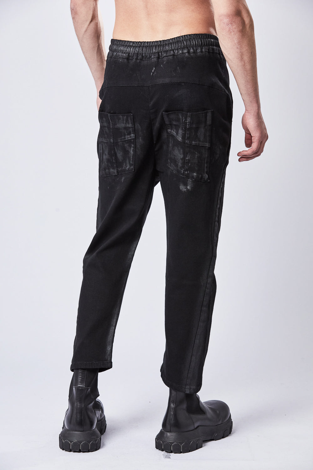 Buy the Thom Krom M T 87 Jean in Black at Intro. Spend £50 for free UK delivery. Official stockists. We ship worldwide.