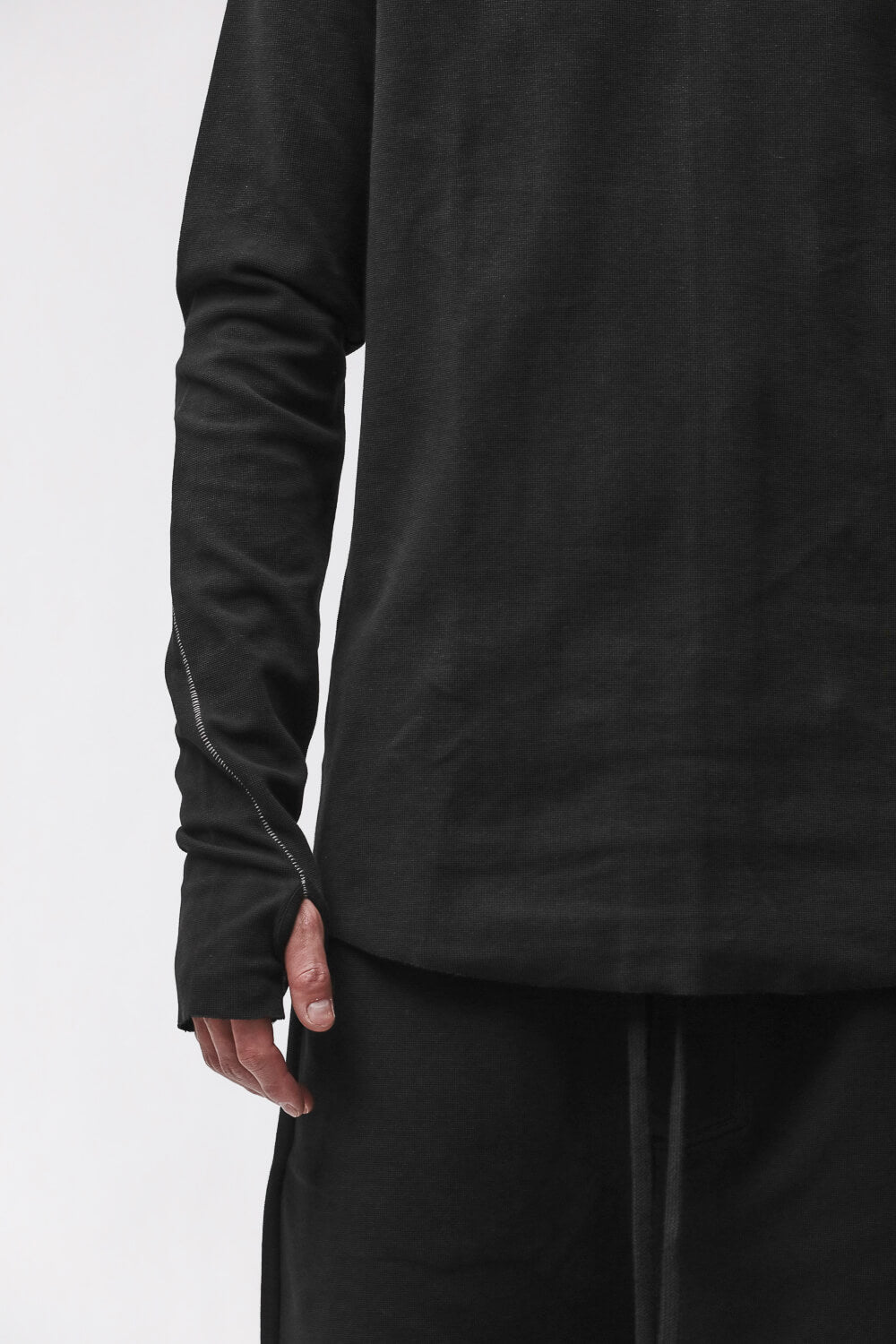 M TS 1001 L/S Contrast Stitch Thumbhole Sweatshirt Black
