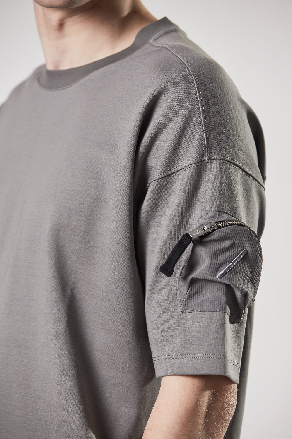 M TS 800 Sleeve Detail T-Shirt Ash Grey