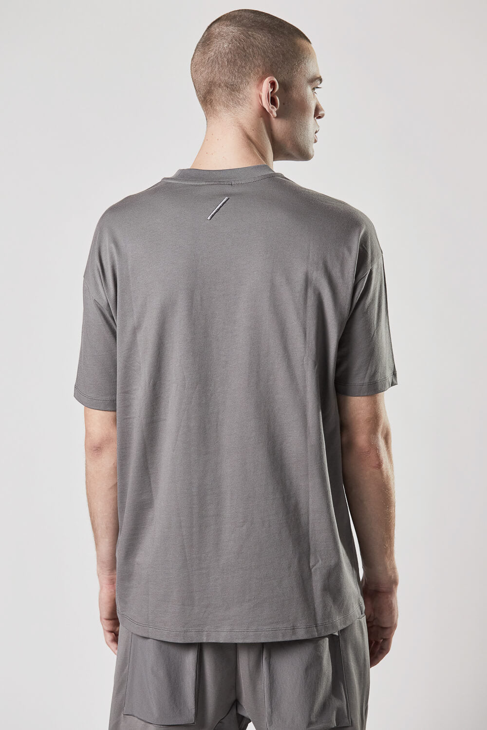 M TS 825 Relaxed Fit Round Neck T-Shirt Ash Grey