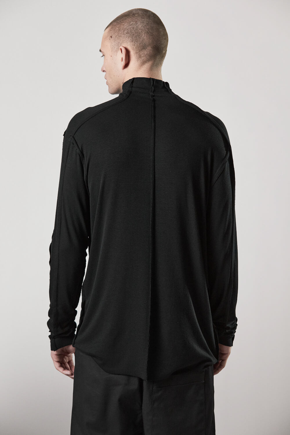 M TS 826 High Neck L/S T-Shirt Black