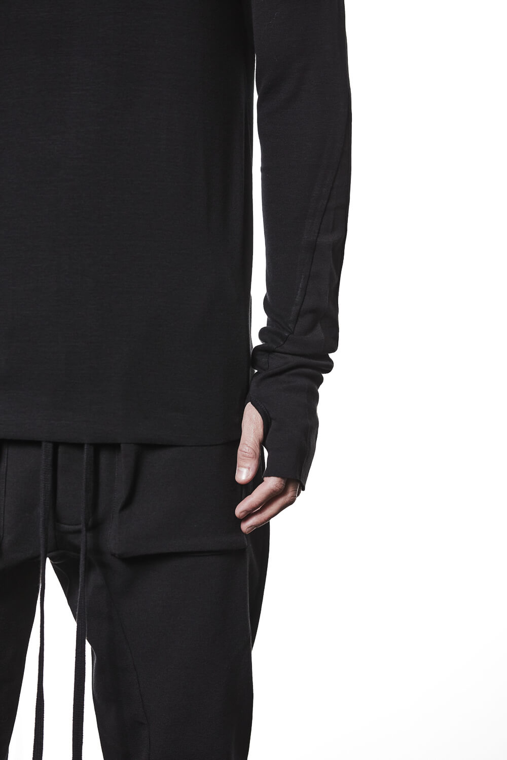 M TS 889 Slim Fit L/S T-Shirt Black