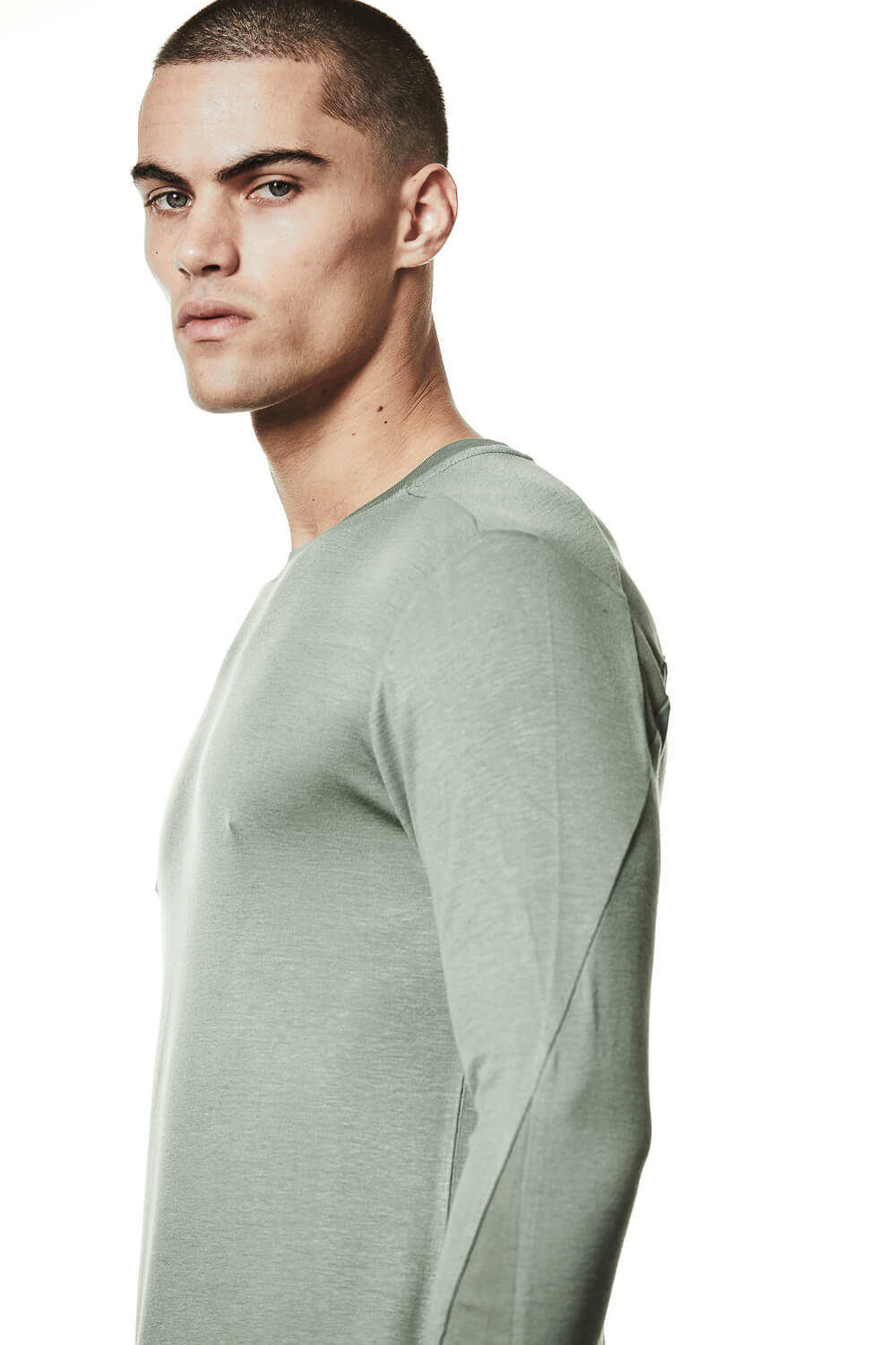 M TS 889 Slim Fit L/S T-Shirt Green