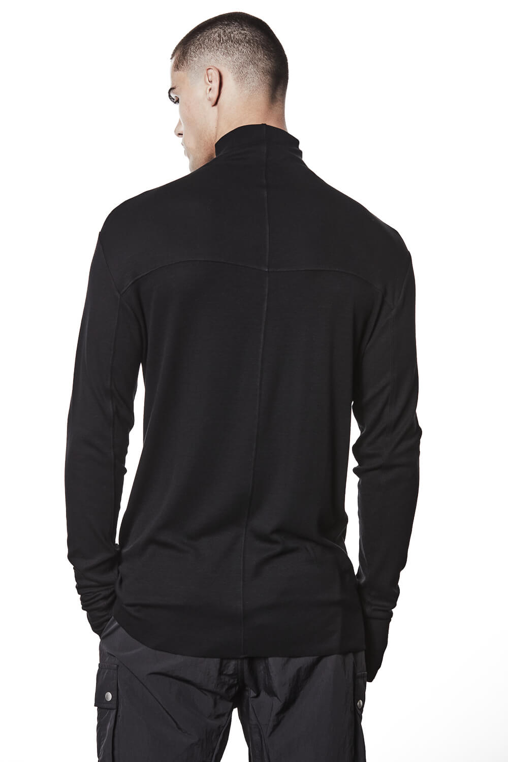 M TS 891 Thumbhole Detail L/S T-Shirt Black