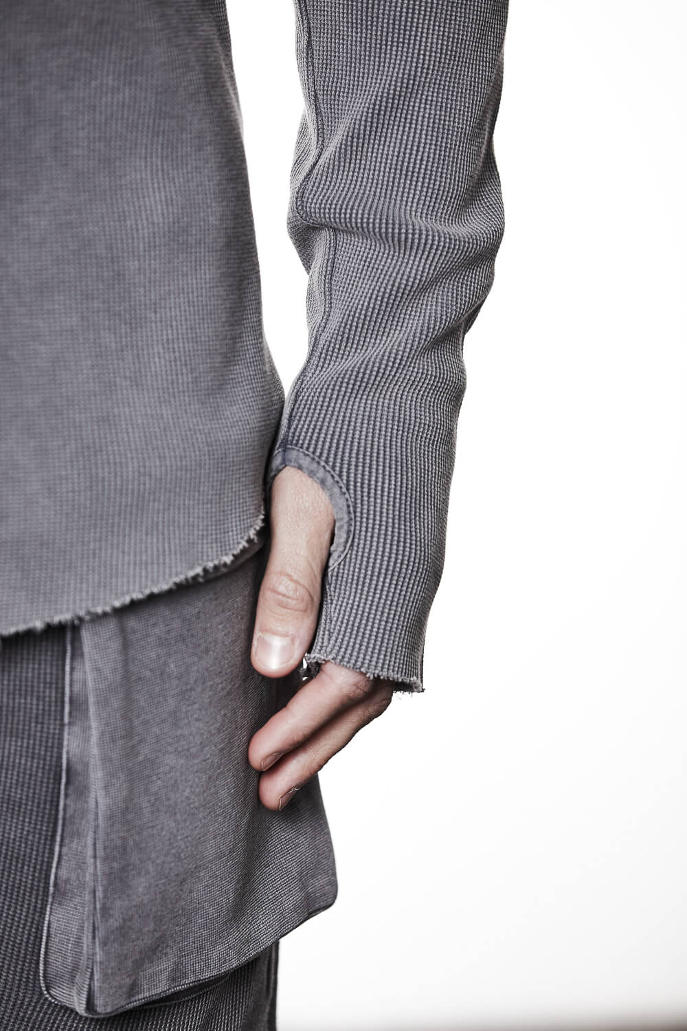 M TS 898 Contrast Stitching Detail L/S T-Shirt Grey