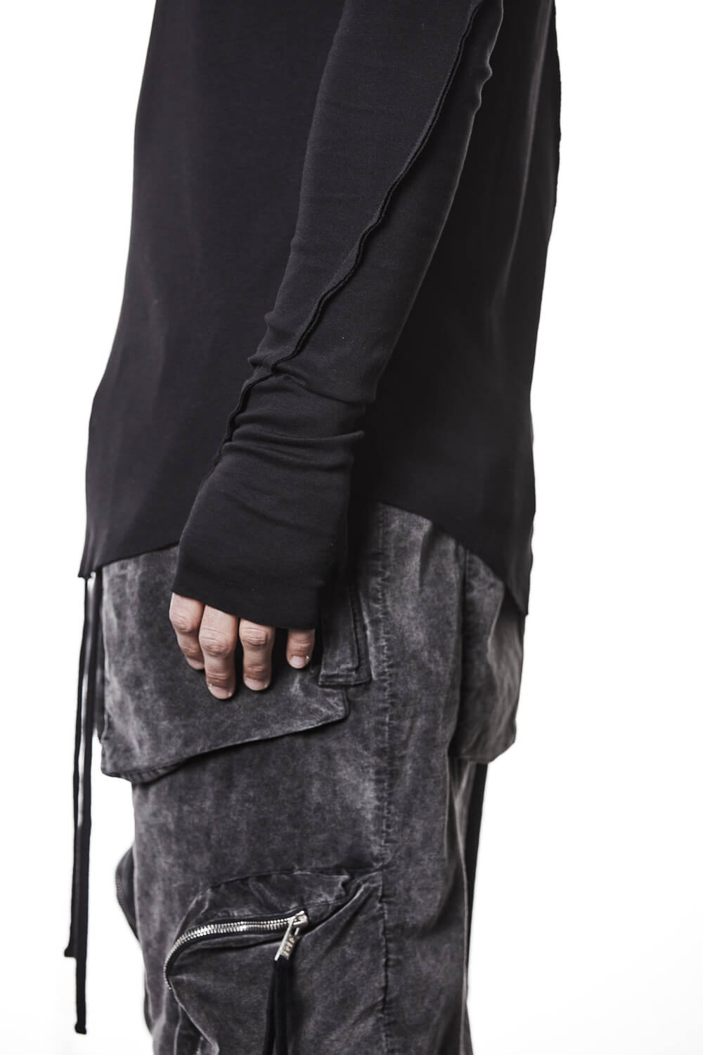 M TS 900 Raw Cut L/S T-Shirt Black