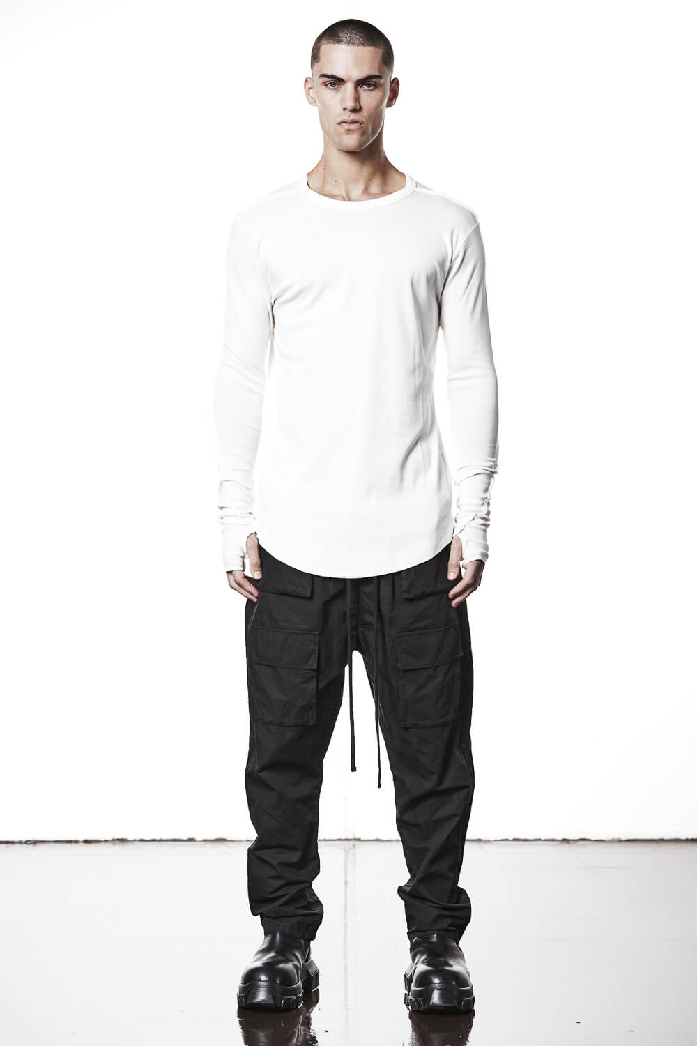 M TS 900 Raw Cut L/S T-Shirt Off White