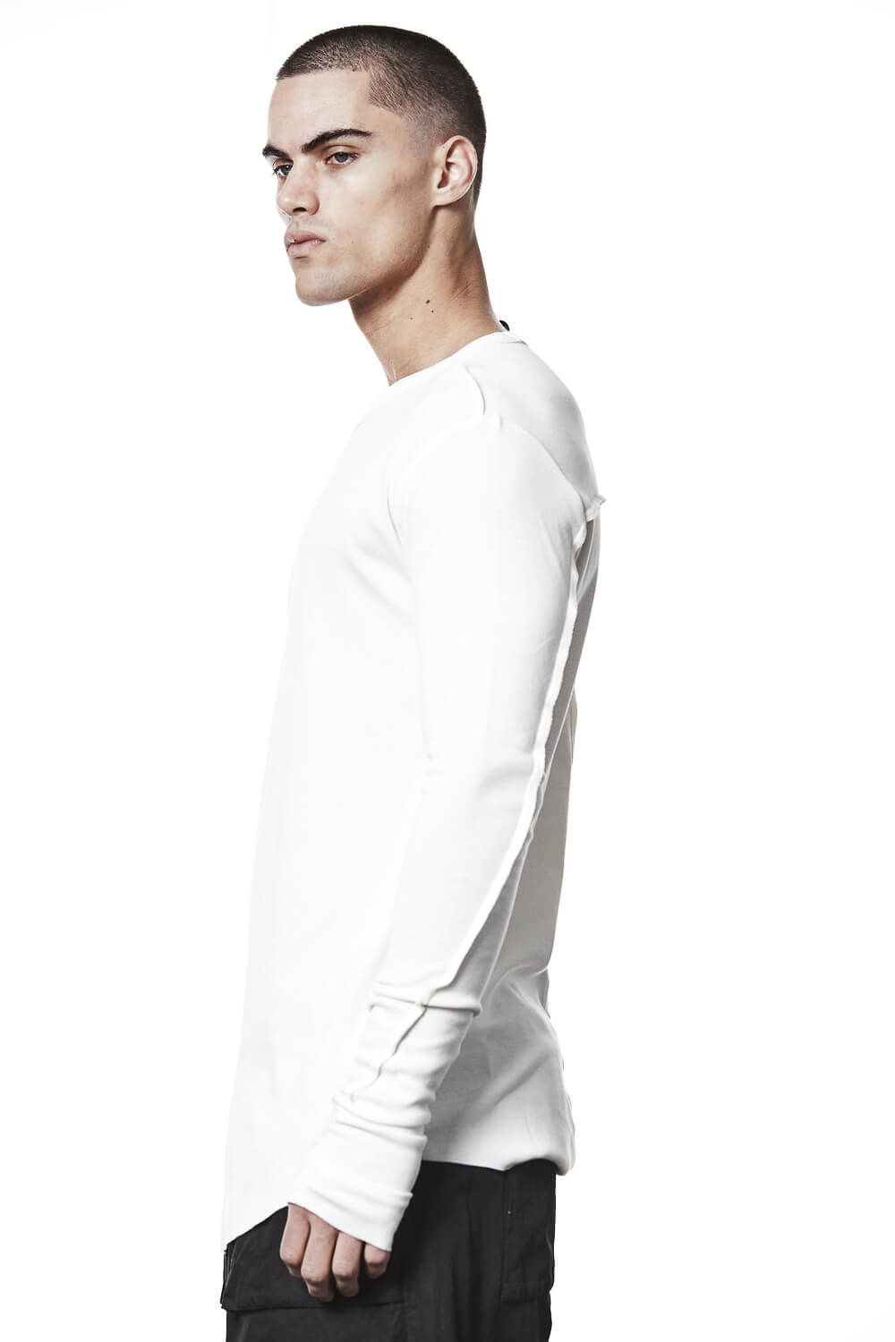 M TS 900 Raw Cut L/S T-Shirt Off White