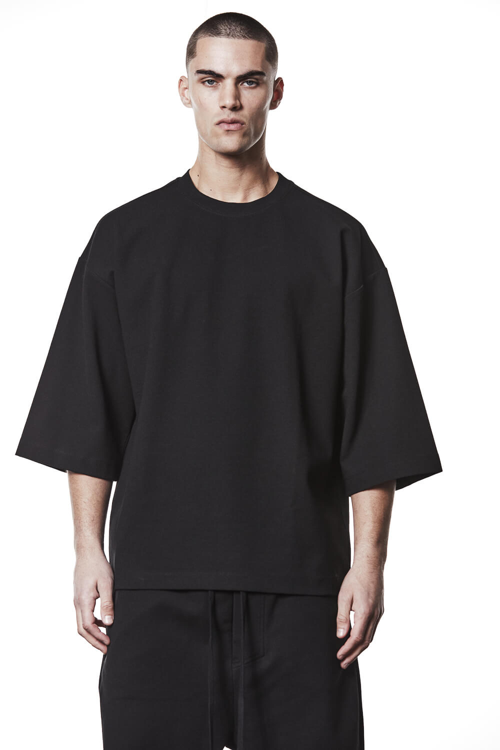 M TS 906 Oversized Fit T-Shirt Black
