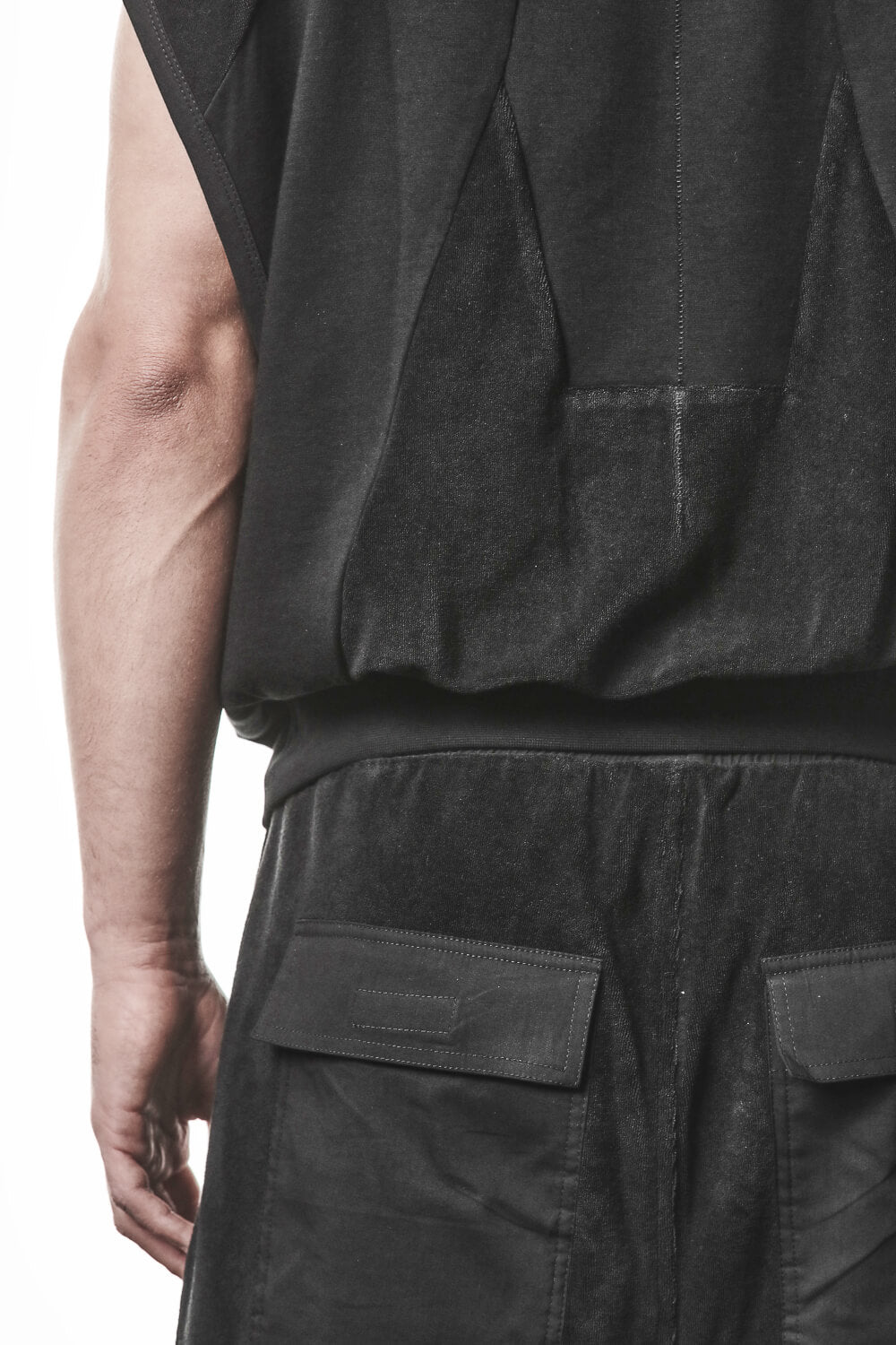 M TS 917 Crewneck Sleeveless T-Shirt Black