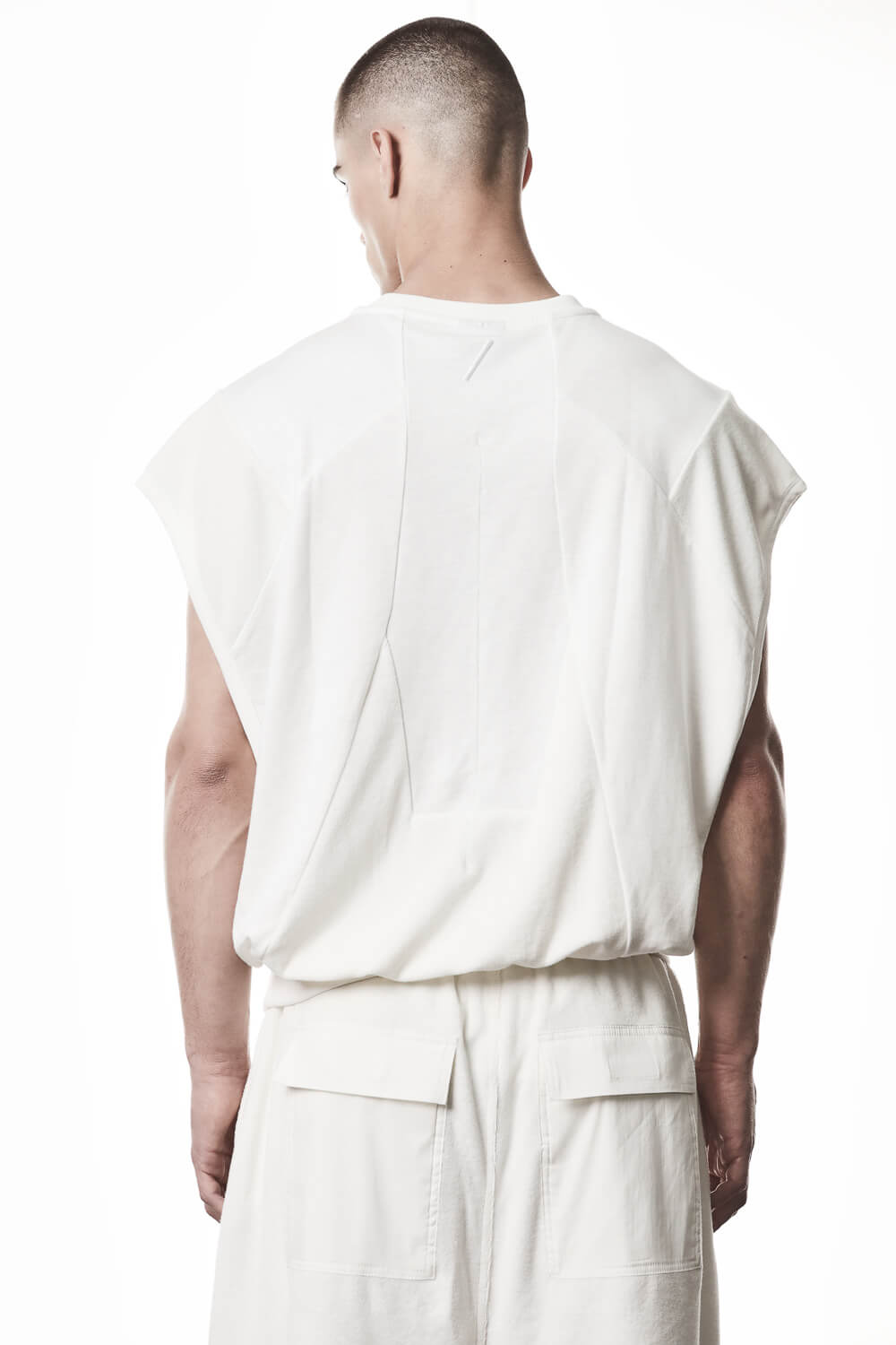 M TS 917 Crewneck Sleeveless T-Shirt Off White