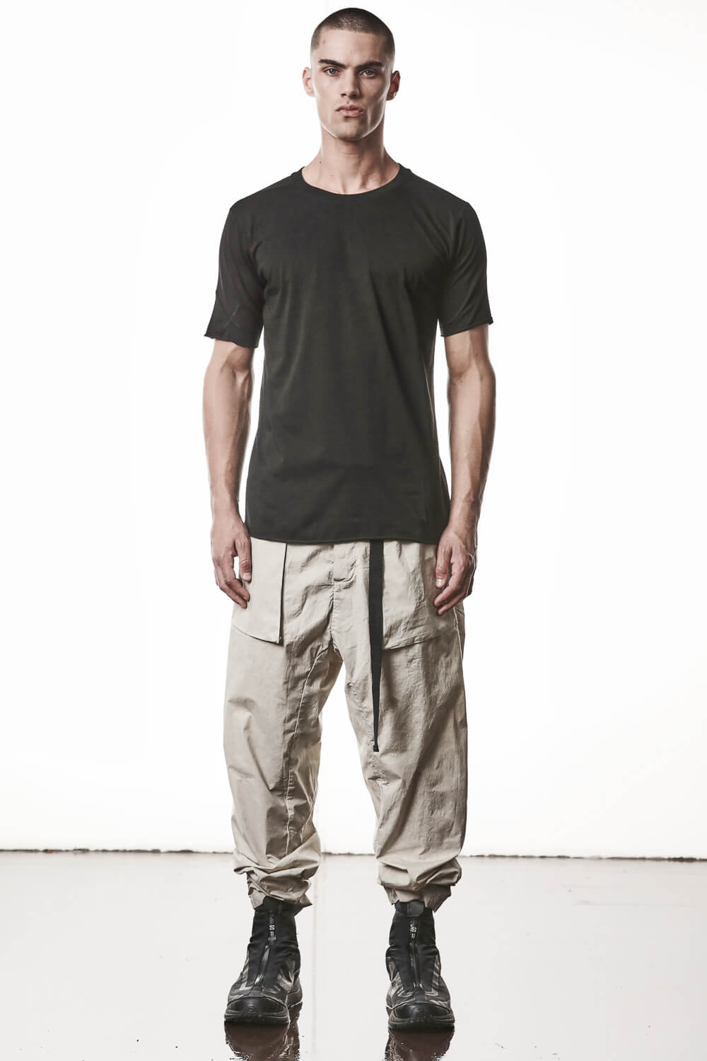 M TS 924 Raw Cut Hem T-Shirt Black