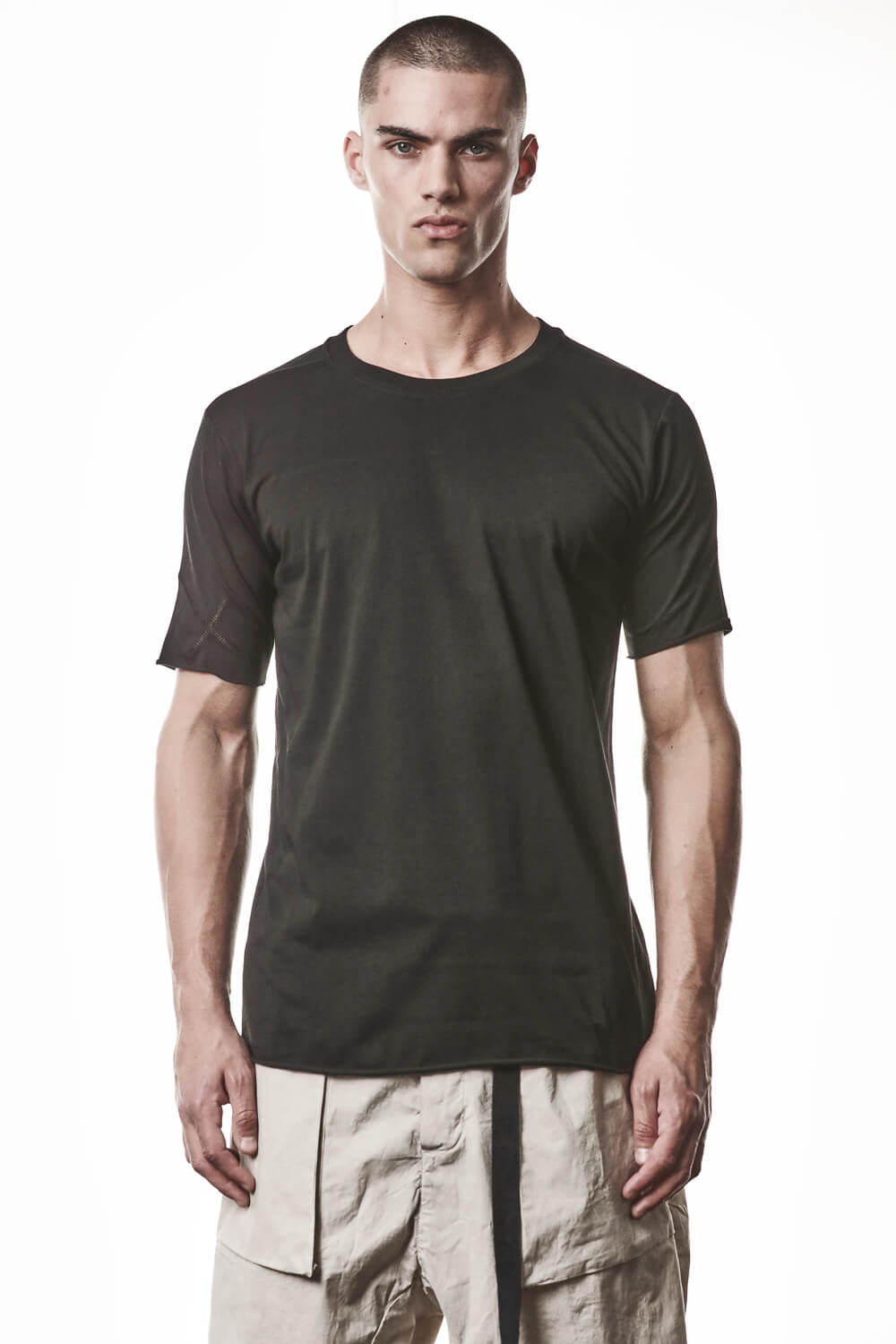M TS 924 Raw Cut Hem T-Shirt Black