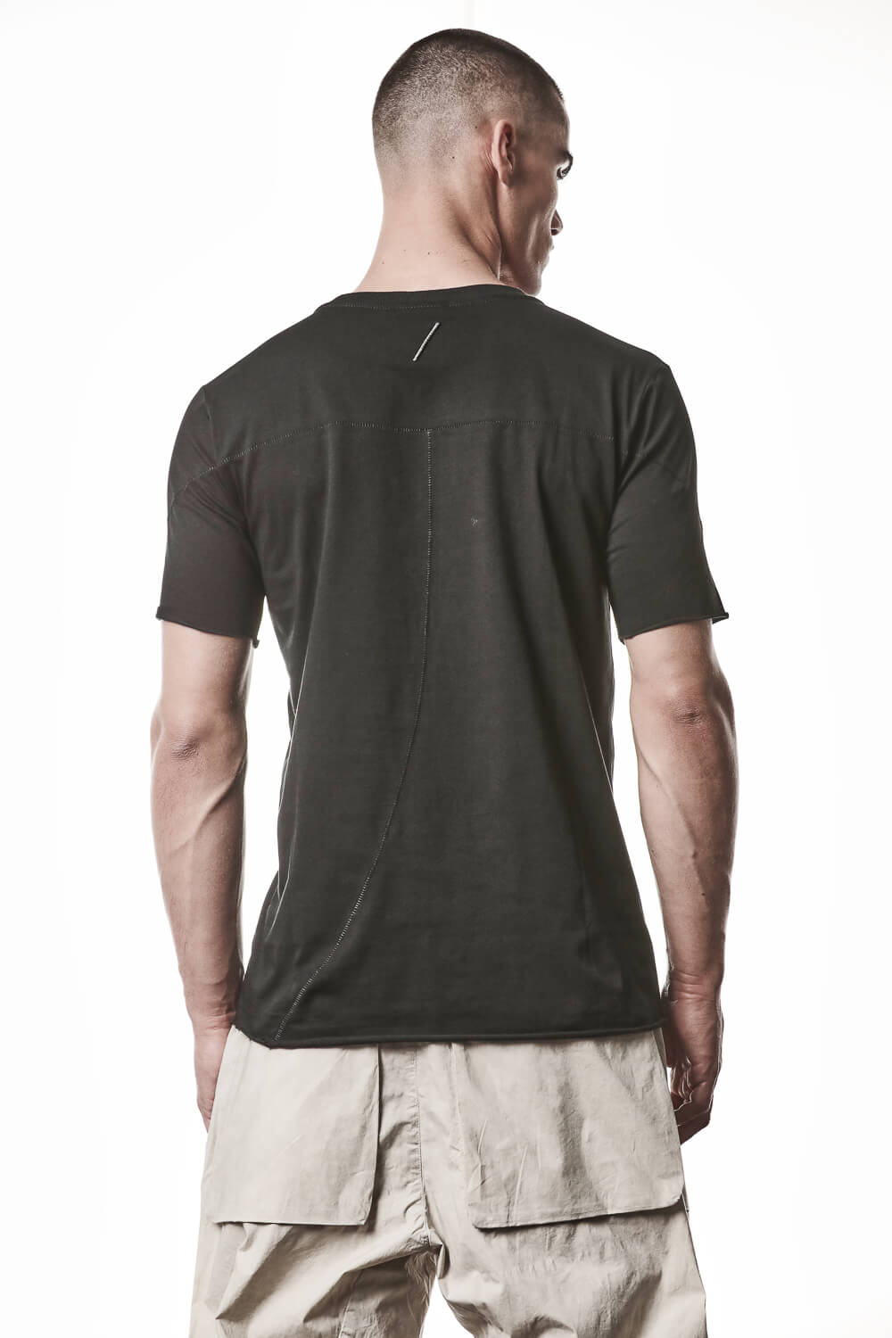 M TS 924 Raw Cut Hem T-Shirt Black