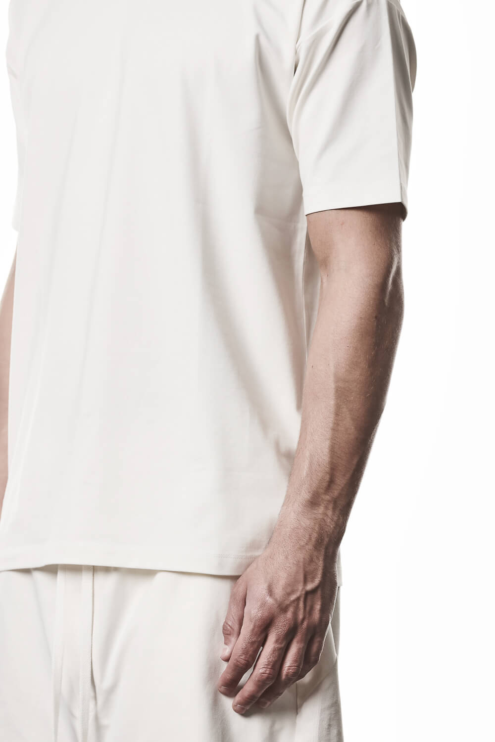 M TS 936 Reflective Back Print T-Shirt Cream