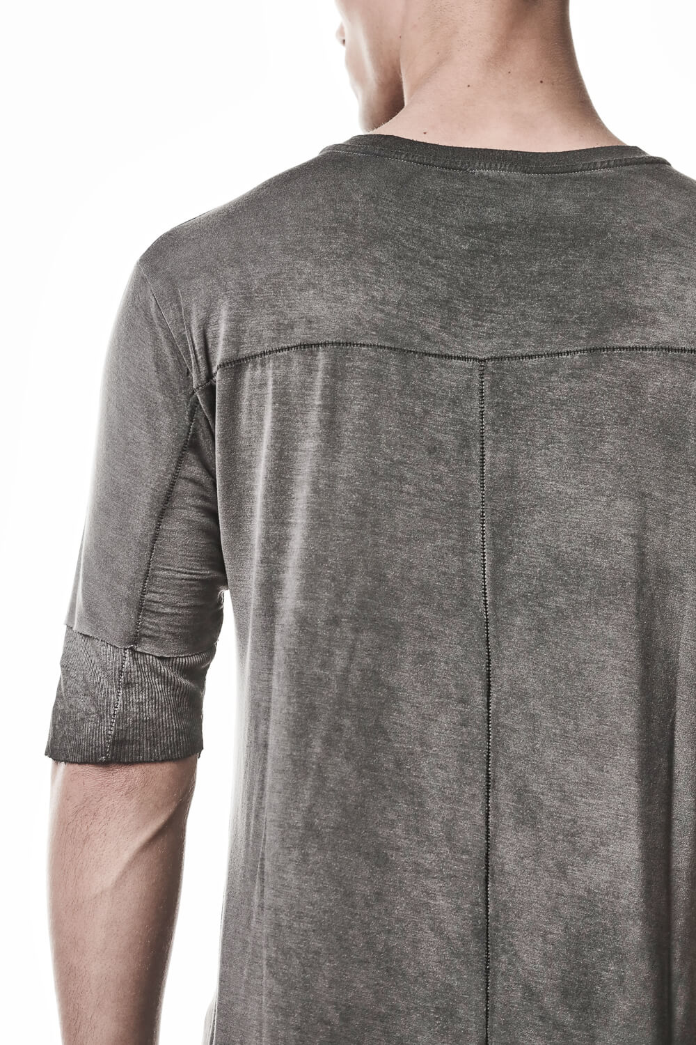 M TS 940 Raw Cut Hem Crew Neck T-Shirt Grey