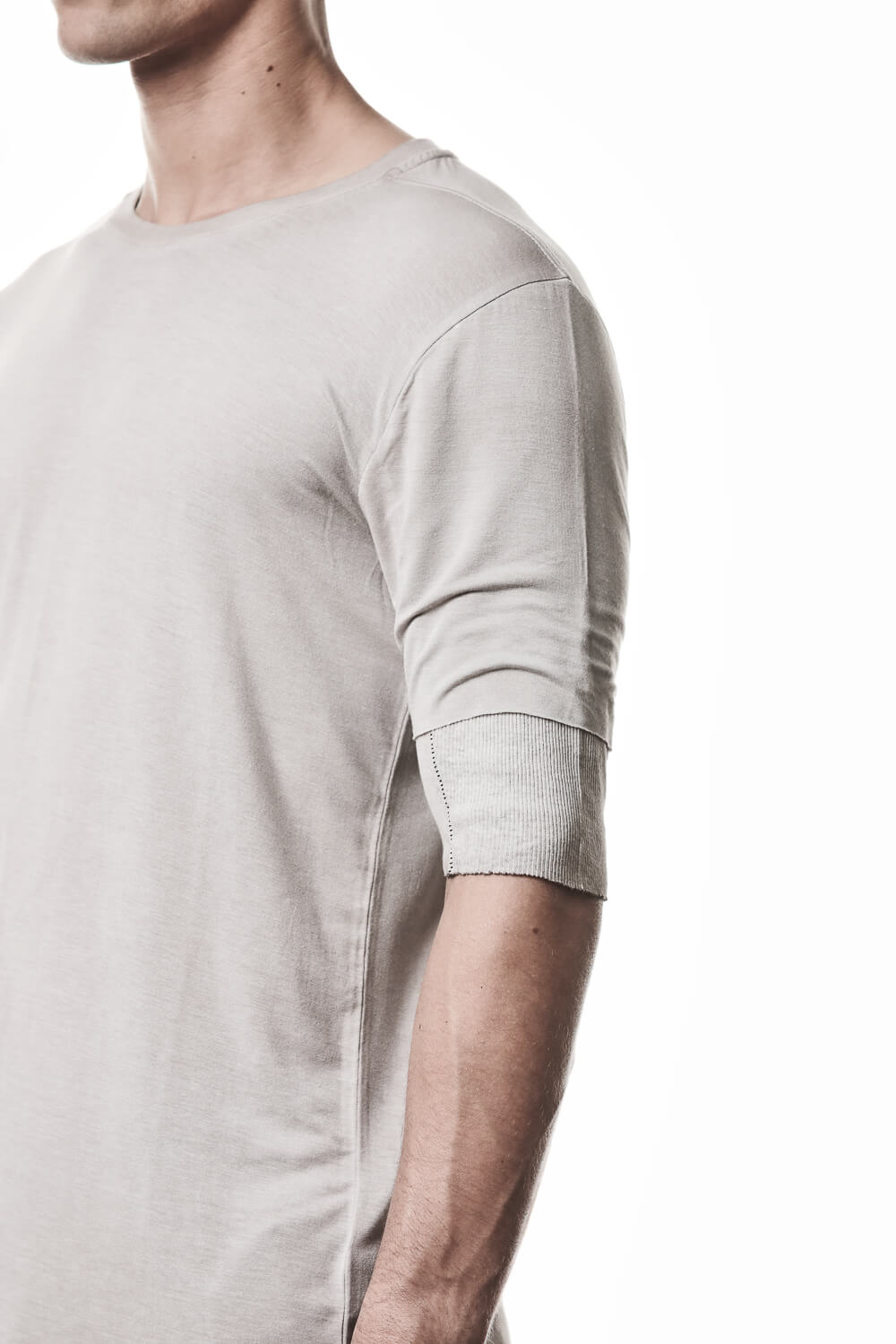 M TS 940 Raw Cut Hem Crew Neck T-Shirt Light Beige