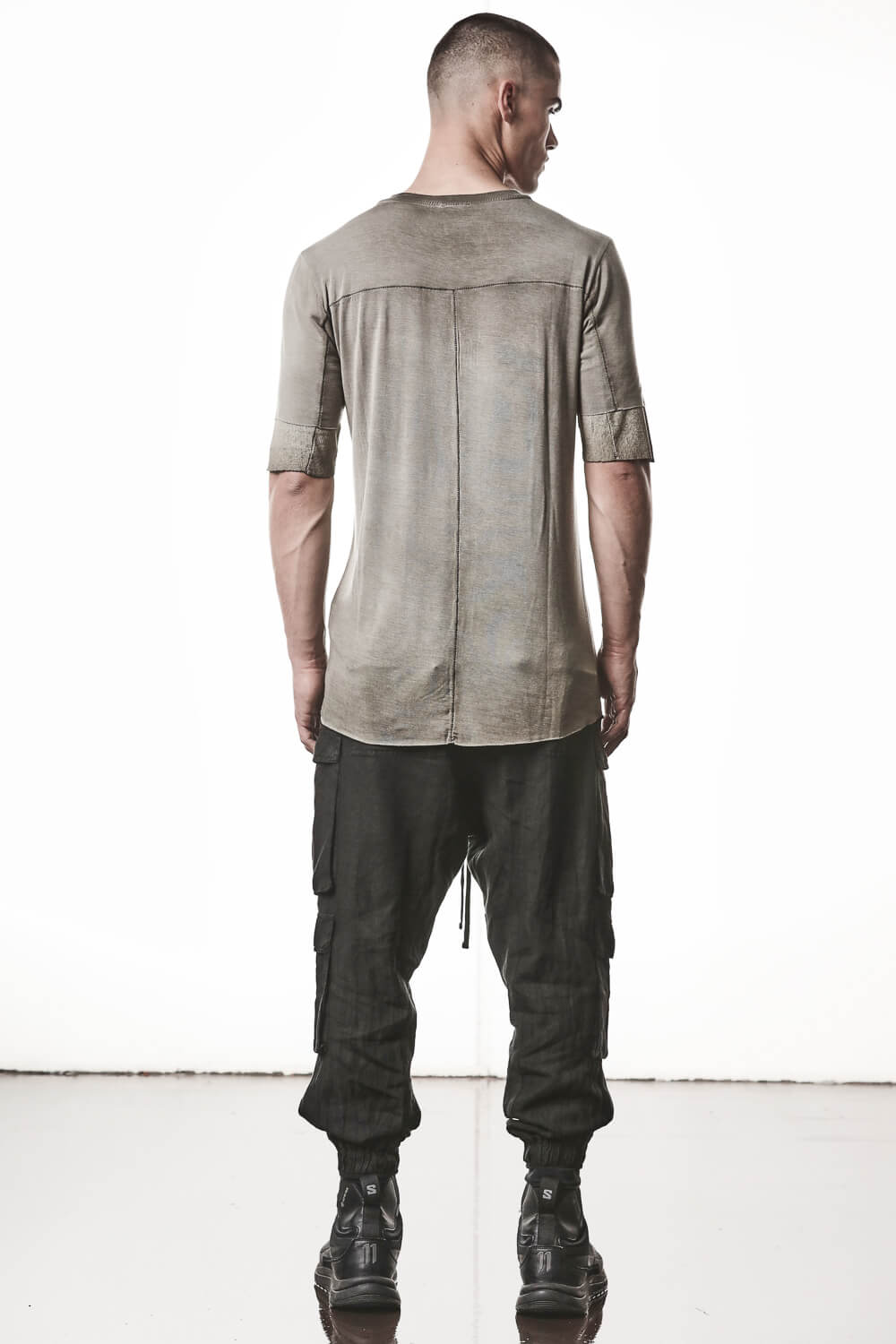 M TS 940 Raw Cut Hem Crew Neck T-Shirt Light Olive