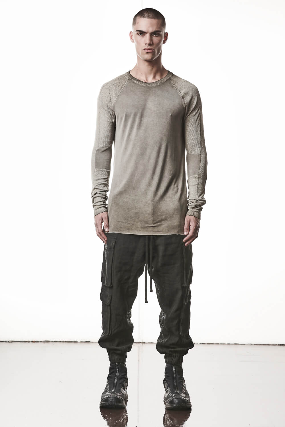 M TS 941 Raglan Details L/S T-Shirt Light Olive