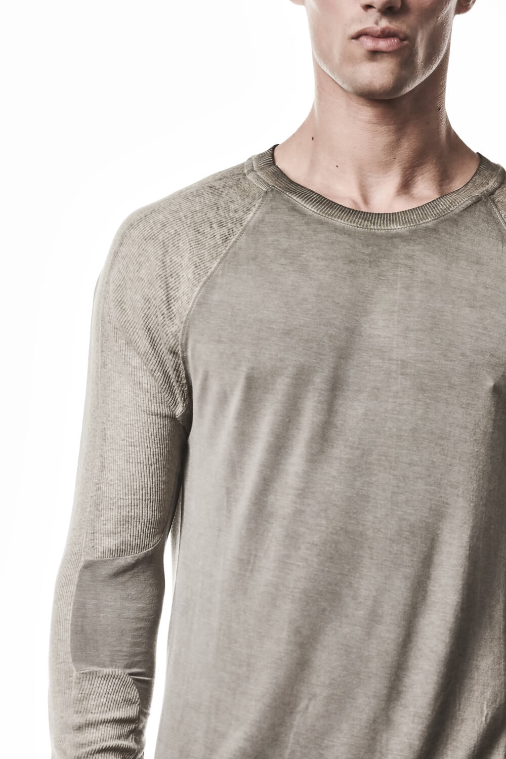 M TS 941 Raglan Details L/S T-Shirt Light Olive