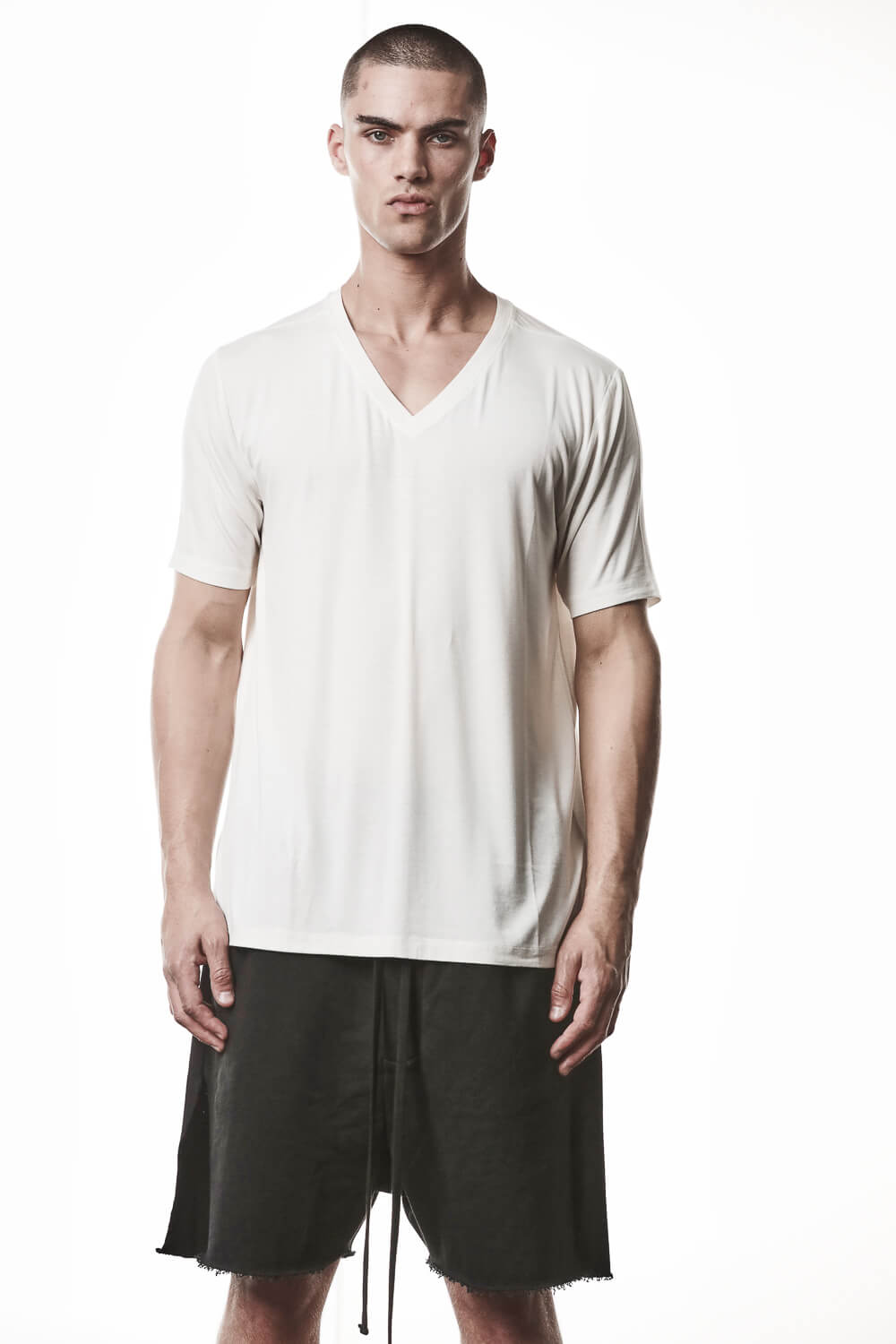 M TS 945 V-Neck T-Shirt Off White