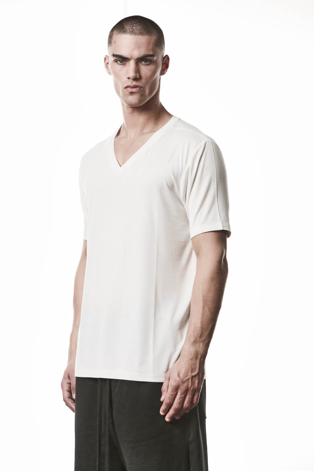 M TS 945 V-Neck T-Shirt Off White