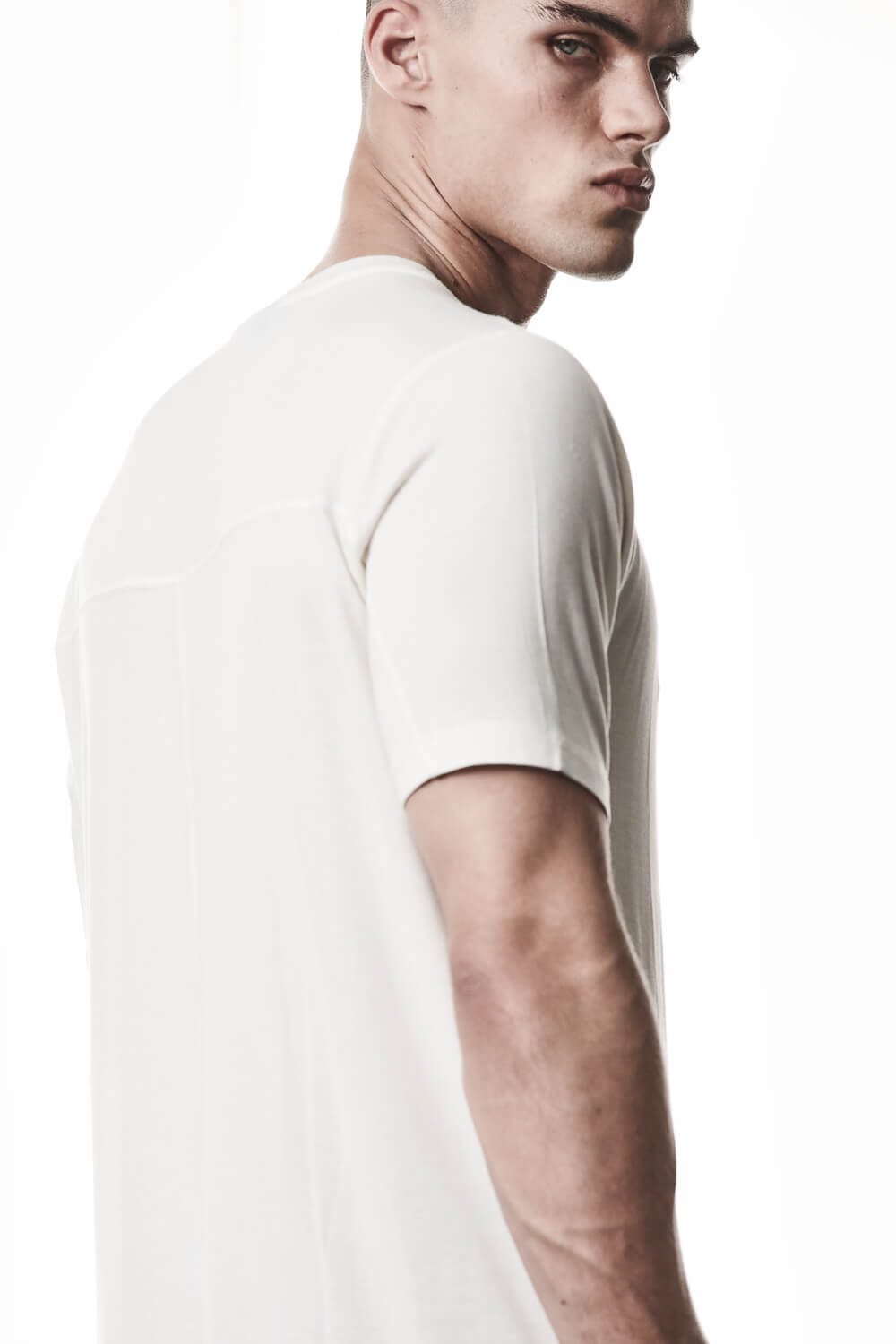 M TS 945 V-Neck T-Shirt Off White