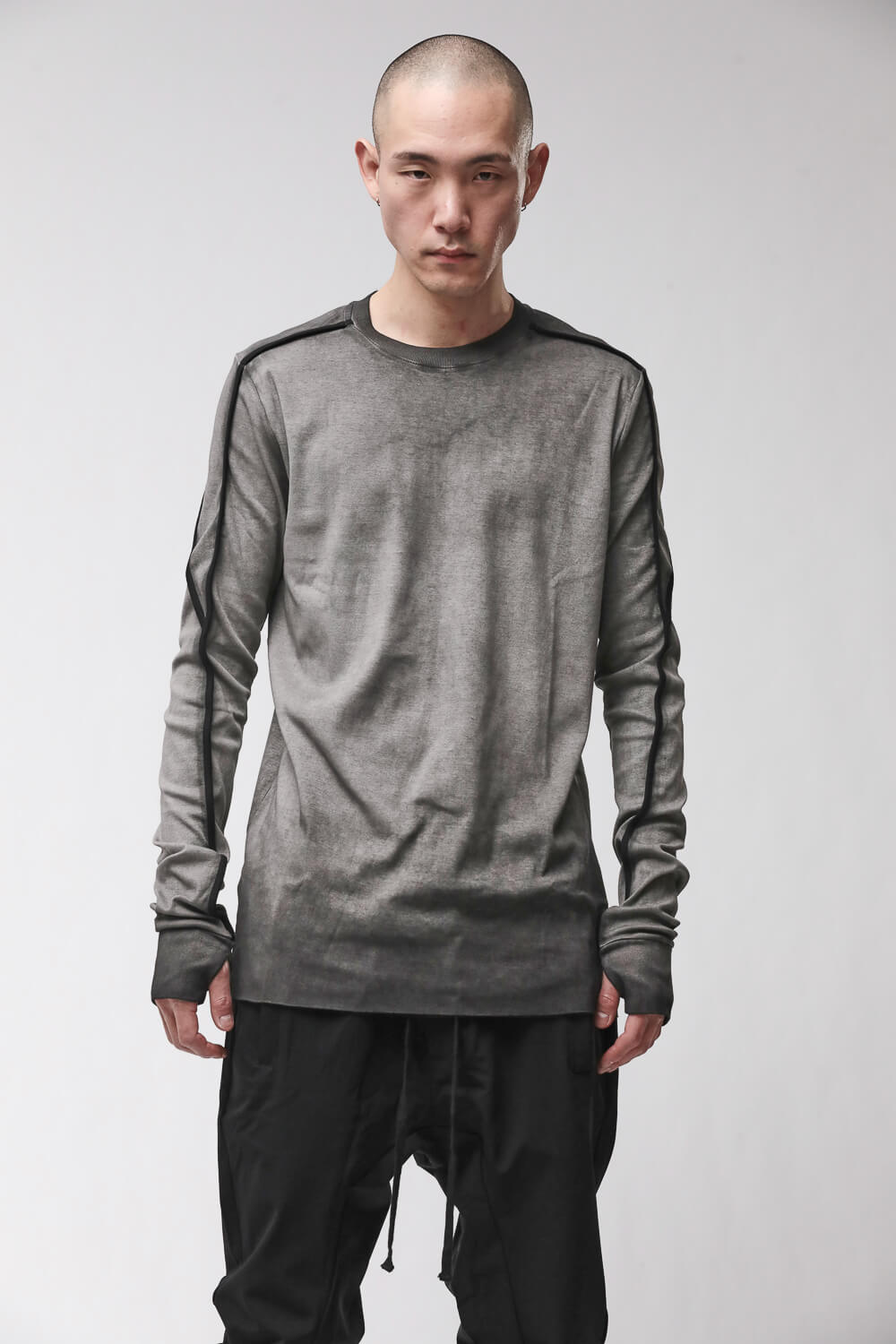 M TS 960 L/S Thumbhole Detail T-Shirt Grey