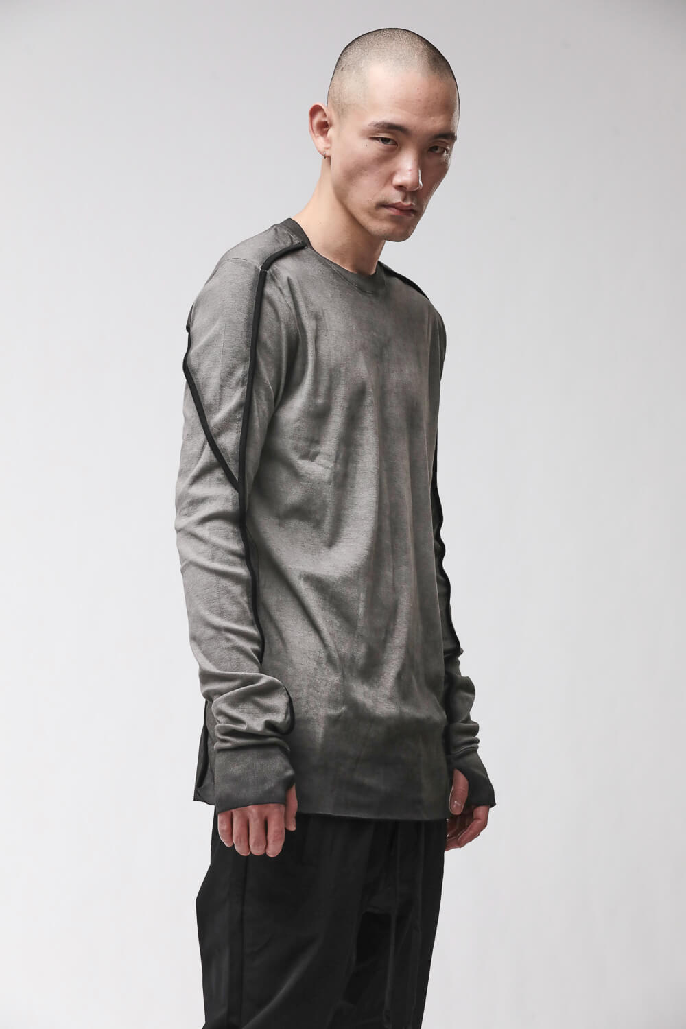 M TS 960 L/S Thumbhole Detail T-Shirt Grey