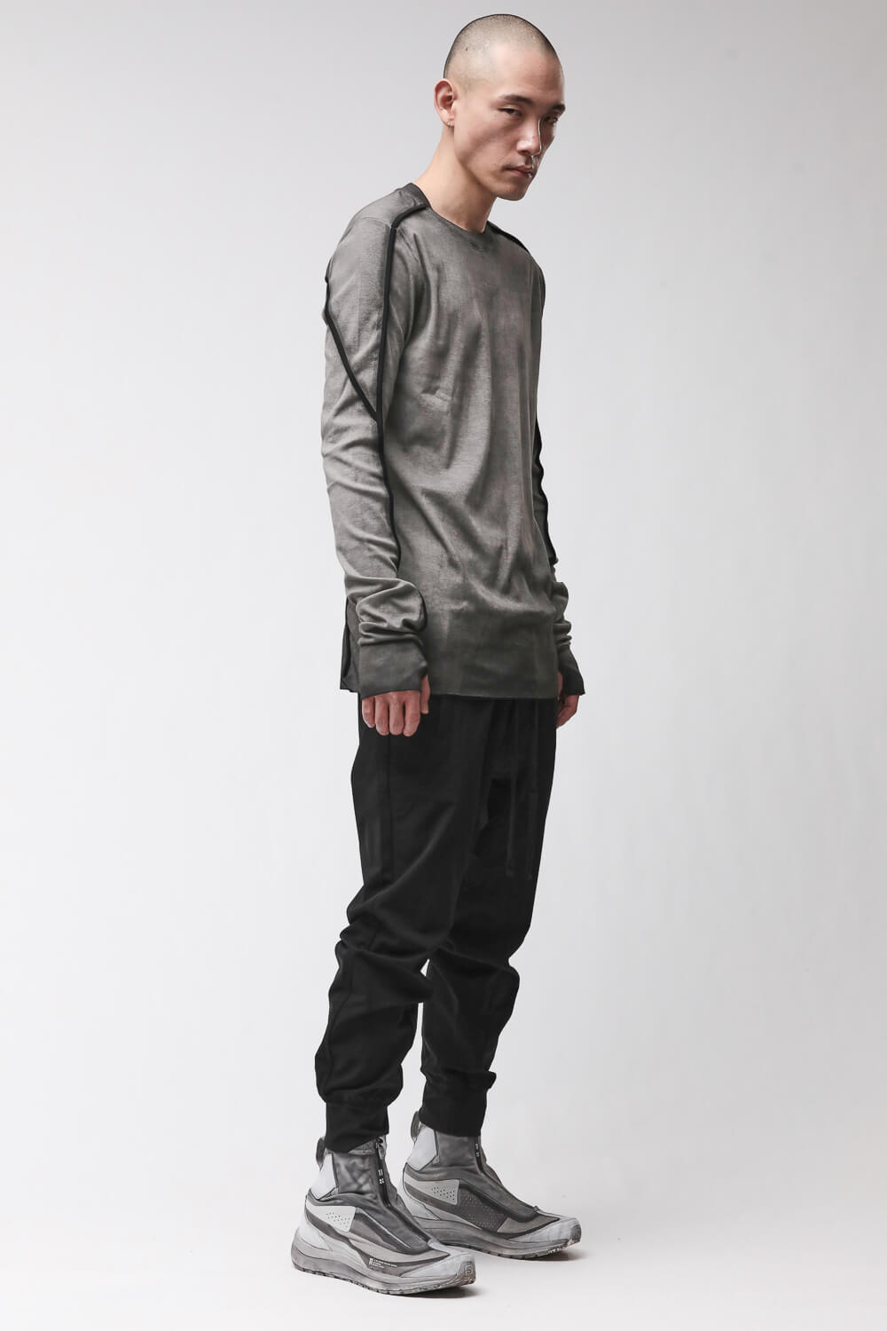 M TS 960 L/S Thumbhole Detail T-Shirt Grey