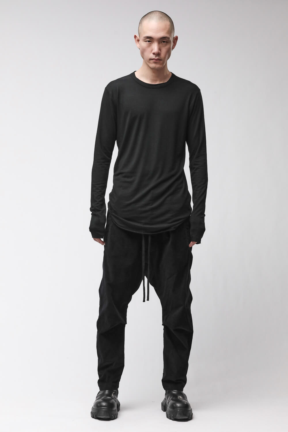 M TS 961 L/S Raw Hem Stitching Detail T-Shirt Black