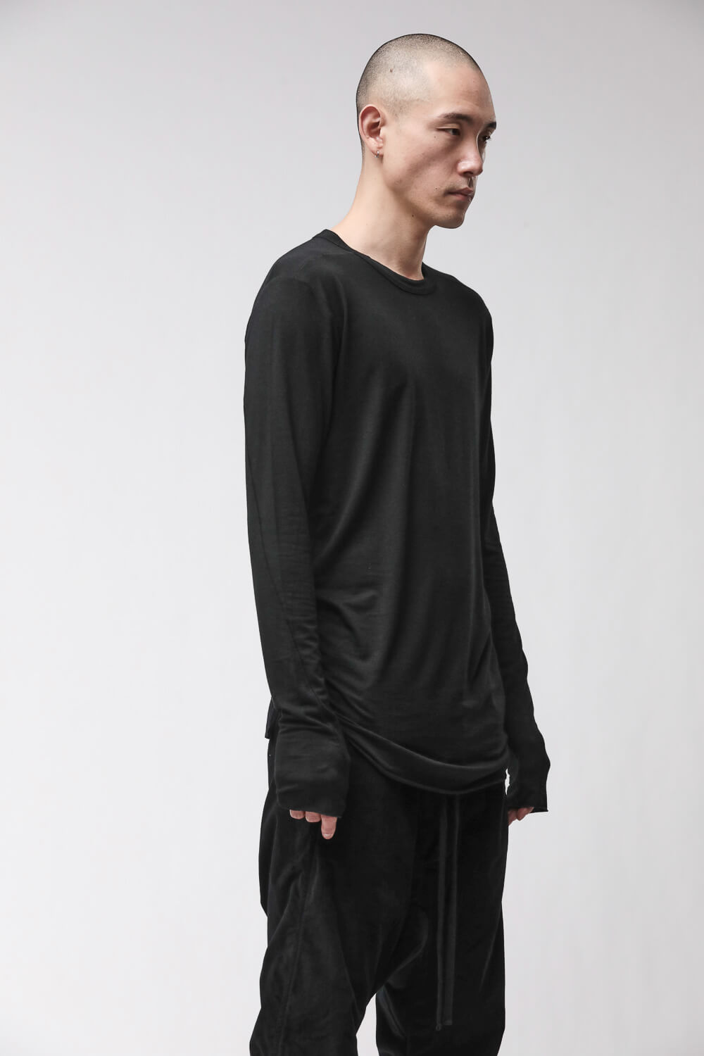 M TS 961 L/S Raw Hem Stitching Detail T-Shirt Black