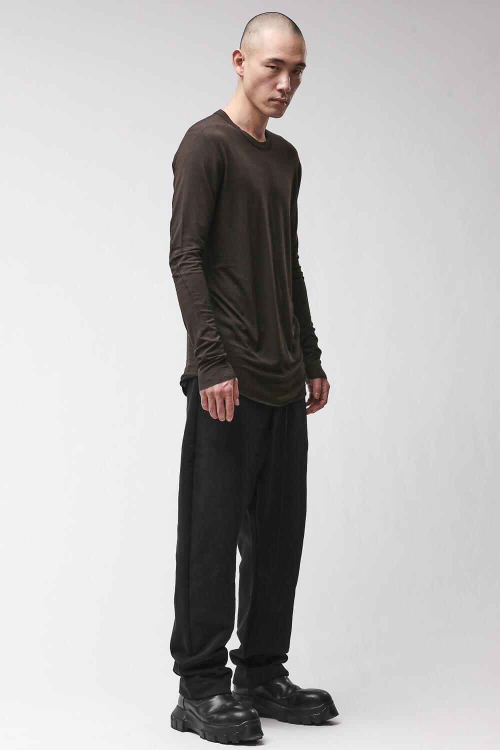 M TS 961 L/S Raw Hem Stitching Detail T-Shirt Dark Brown