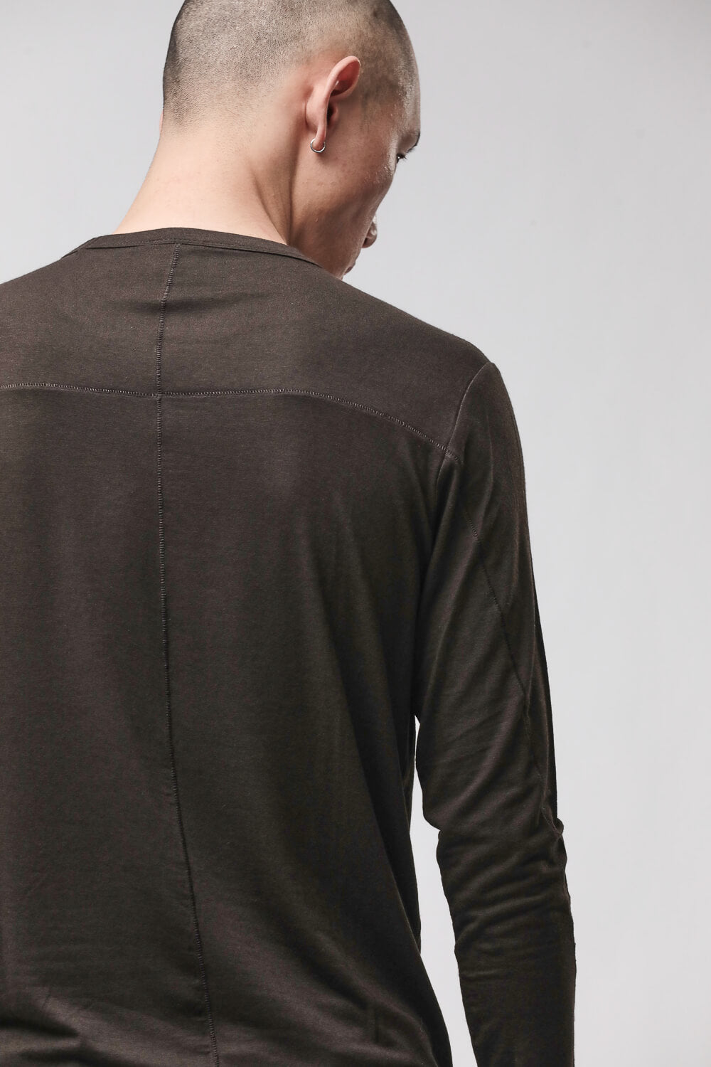 M TS 961 L/S Raw Hem Stitching Detail T-Shirt Dark Brown