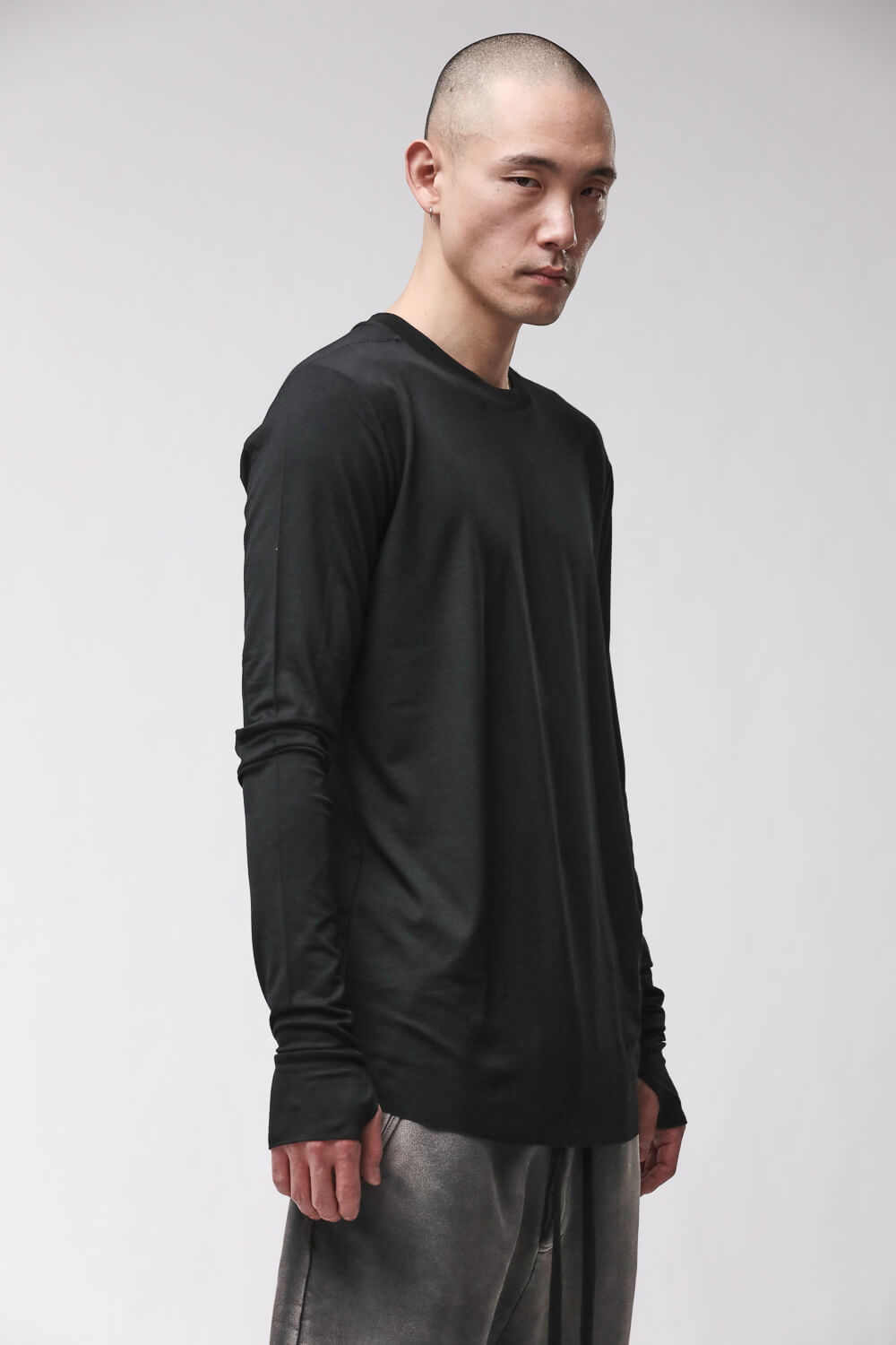 M TS 970 L/S Thumbhole Stitching Detail T-Shirt Black