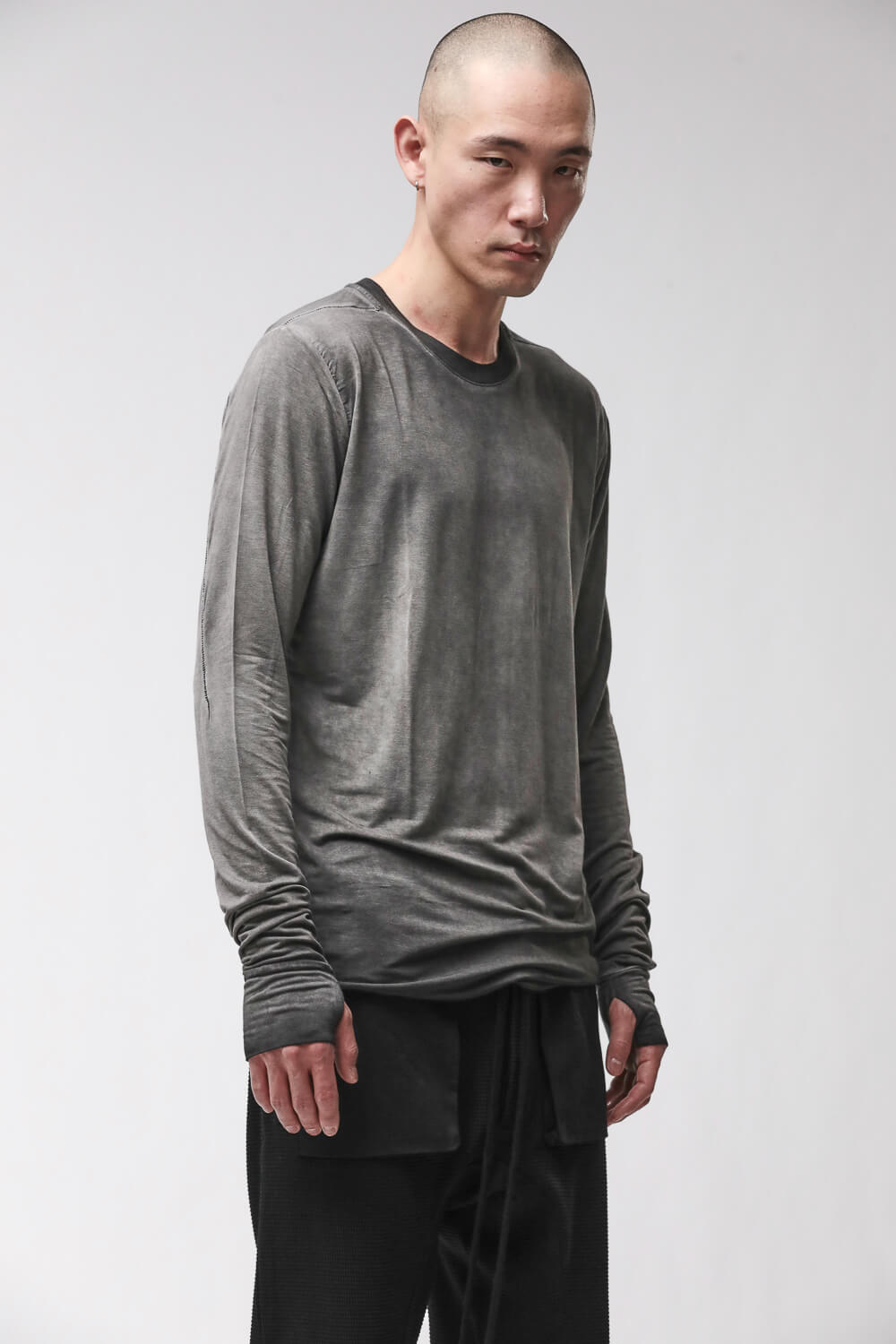 M TS 970 L/S Thumbhole Stitching Detail T-Shirt Grey
