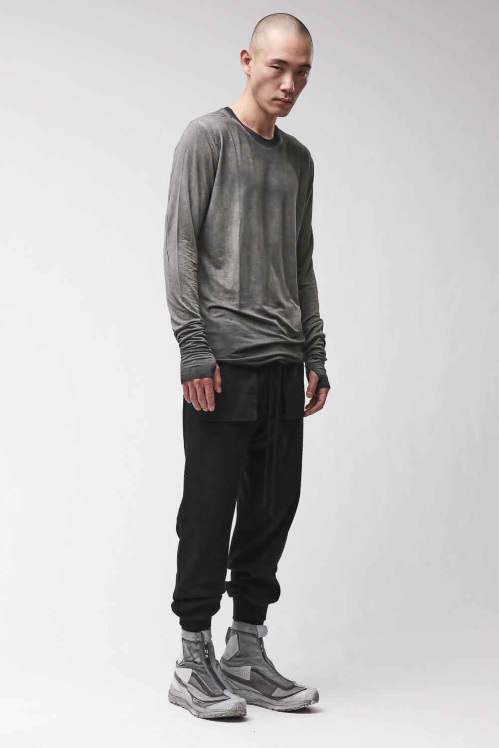 M TS 970 L/S Thumbhole Stitching Detail T-Shirt Grey