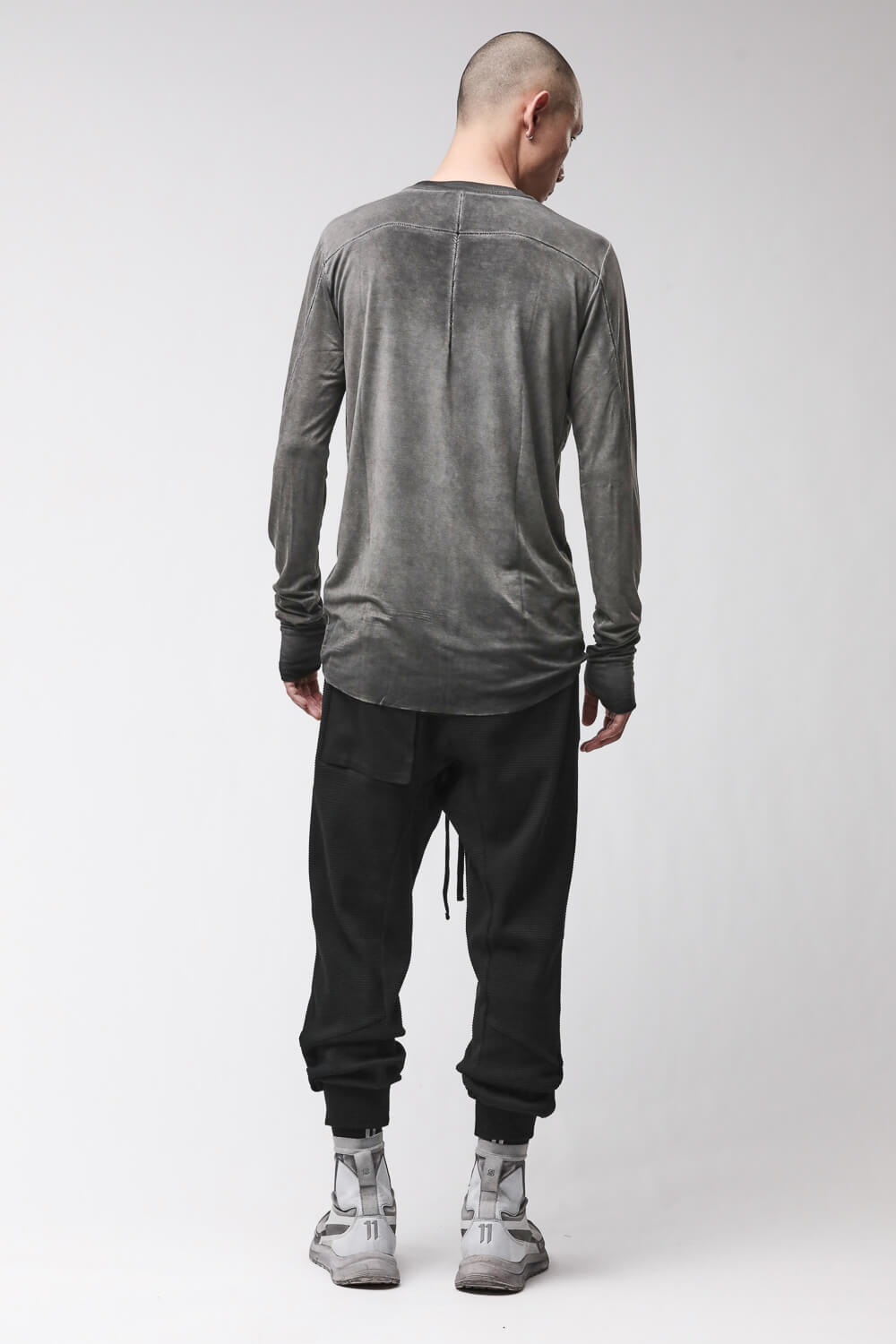 M TS 970 L/S Thumbhole Stitching Detail T-Shirt Grey