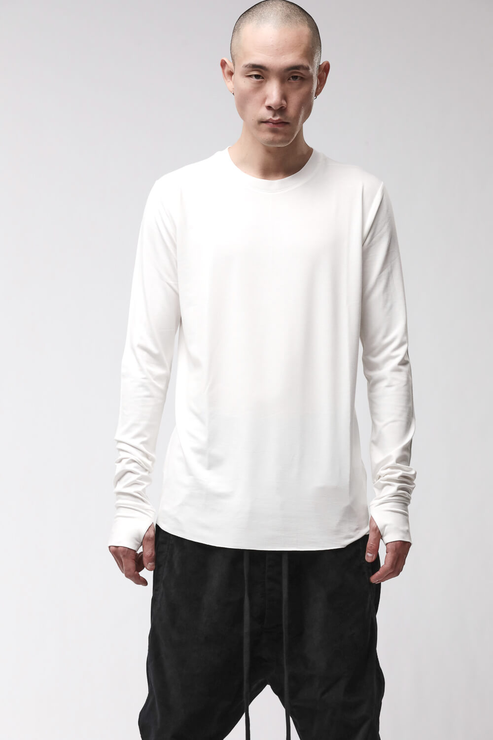 M TS 970 L/S Thumbhole Stitching Detail T-Shirt Off White