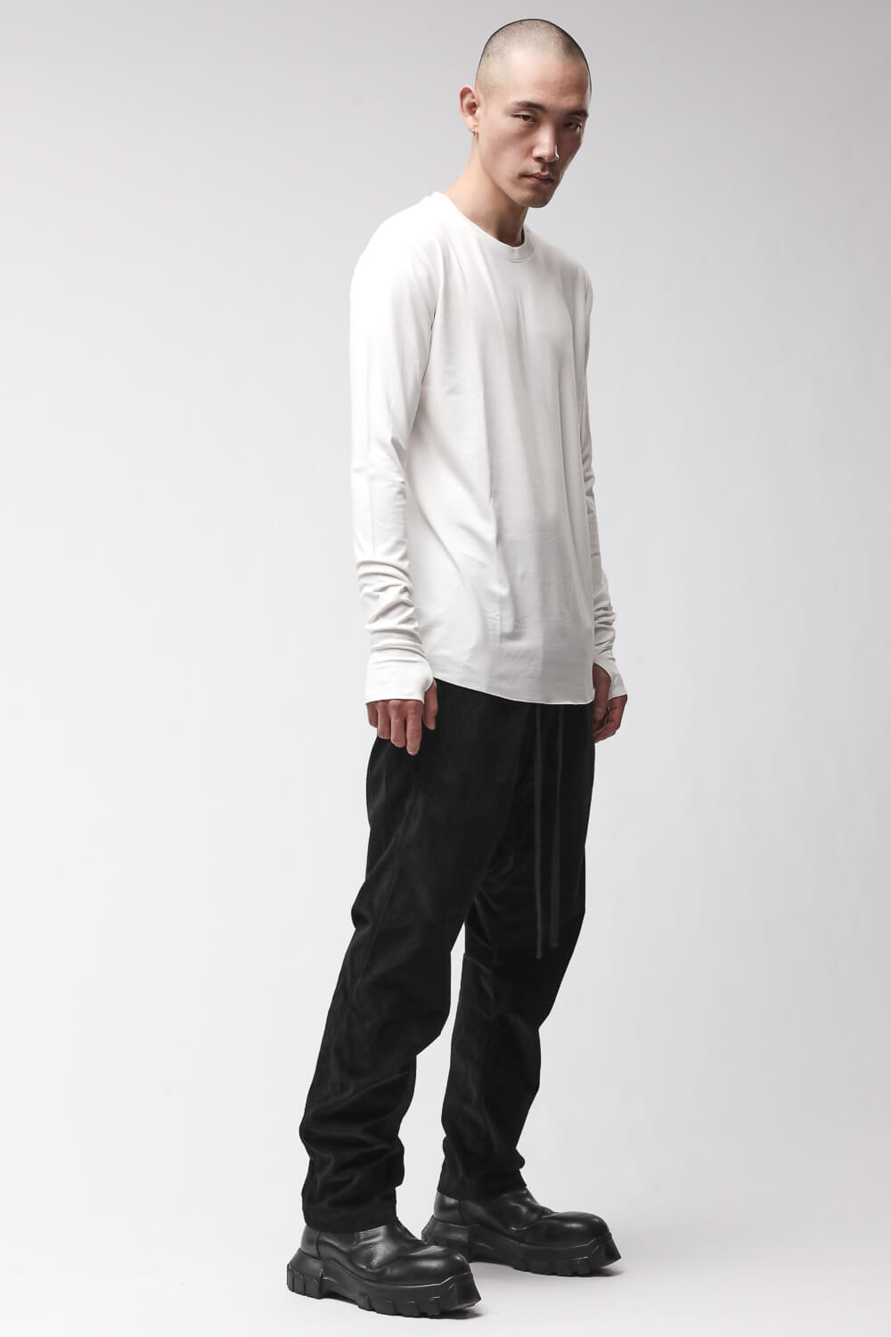 M TS 970 L/S Thumbhole Stitching Detail T-Shirt Off White