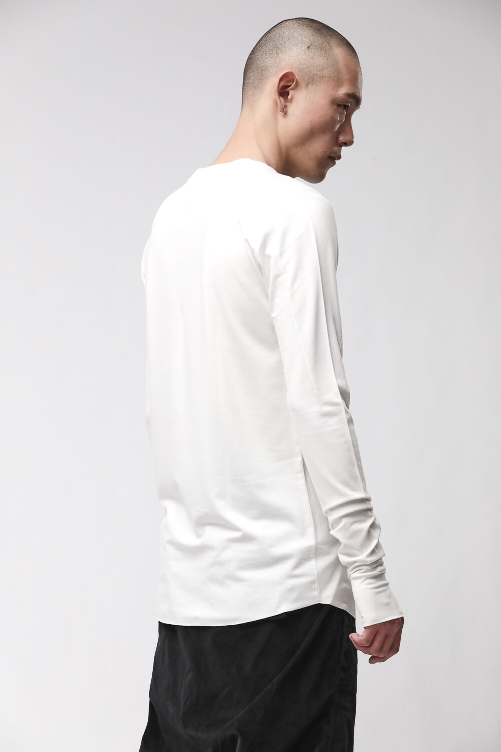 M TS 970 L/S Thumbhole Stitching Detail T-Shirt Off White