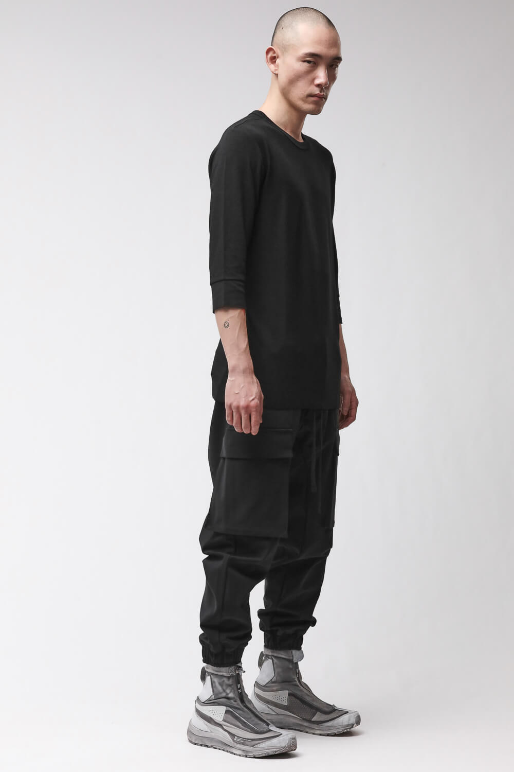M TS 978 Round Neck 3/4 Sleeve T-Shirt Black