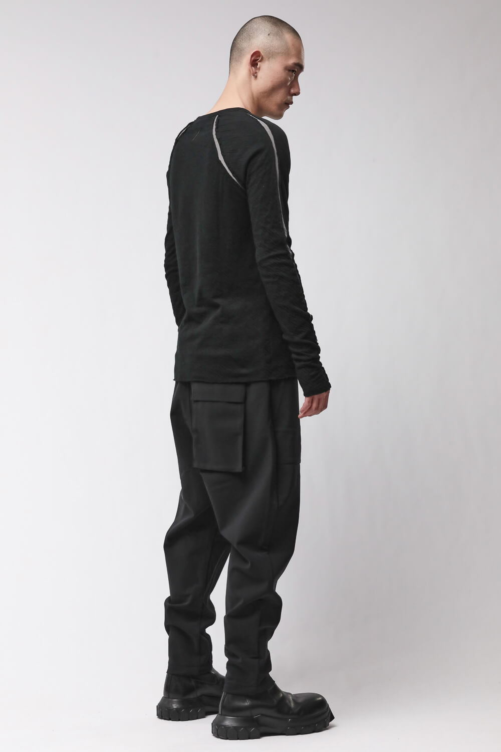 M TS 982 Hem Detail L/S T-Shirt Black