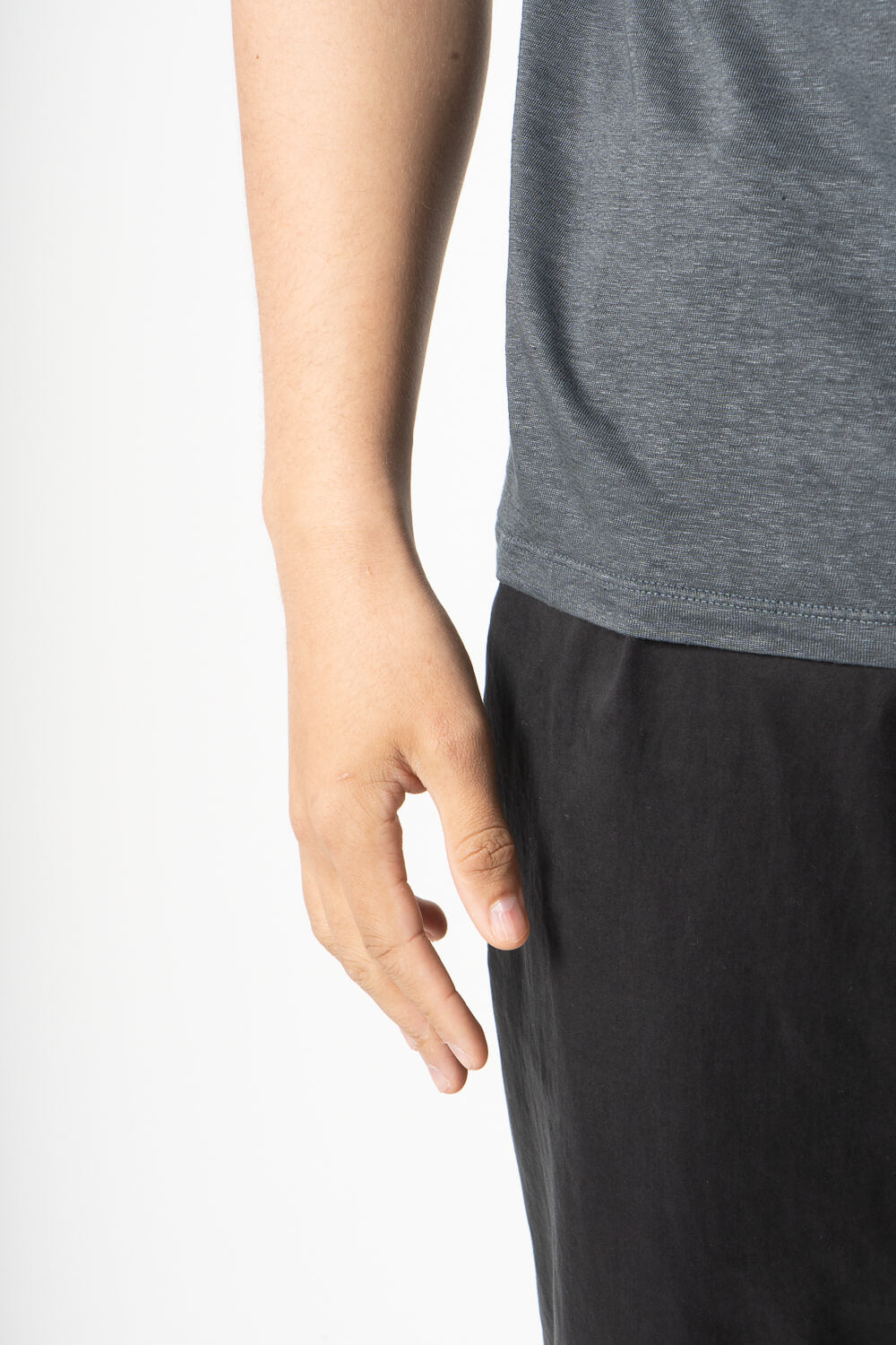 Mercerised Italian Linen Round Neck T-Shirt Dark Blue