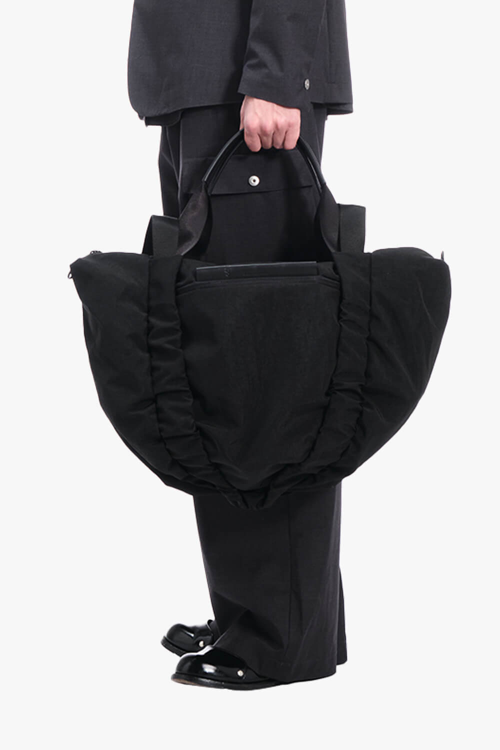 Minho Carbon Weekender Bag Black