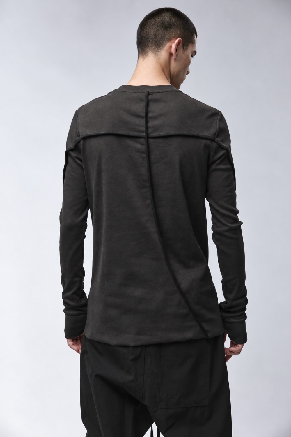 M TS 960 Cotton Blend Long-Sleeve T-Shirt W/ Thumbhole Detail Dark Brown