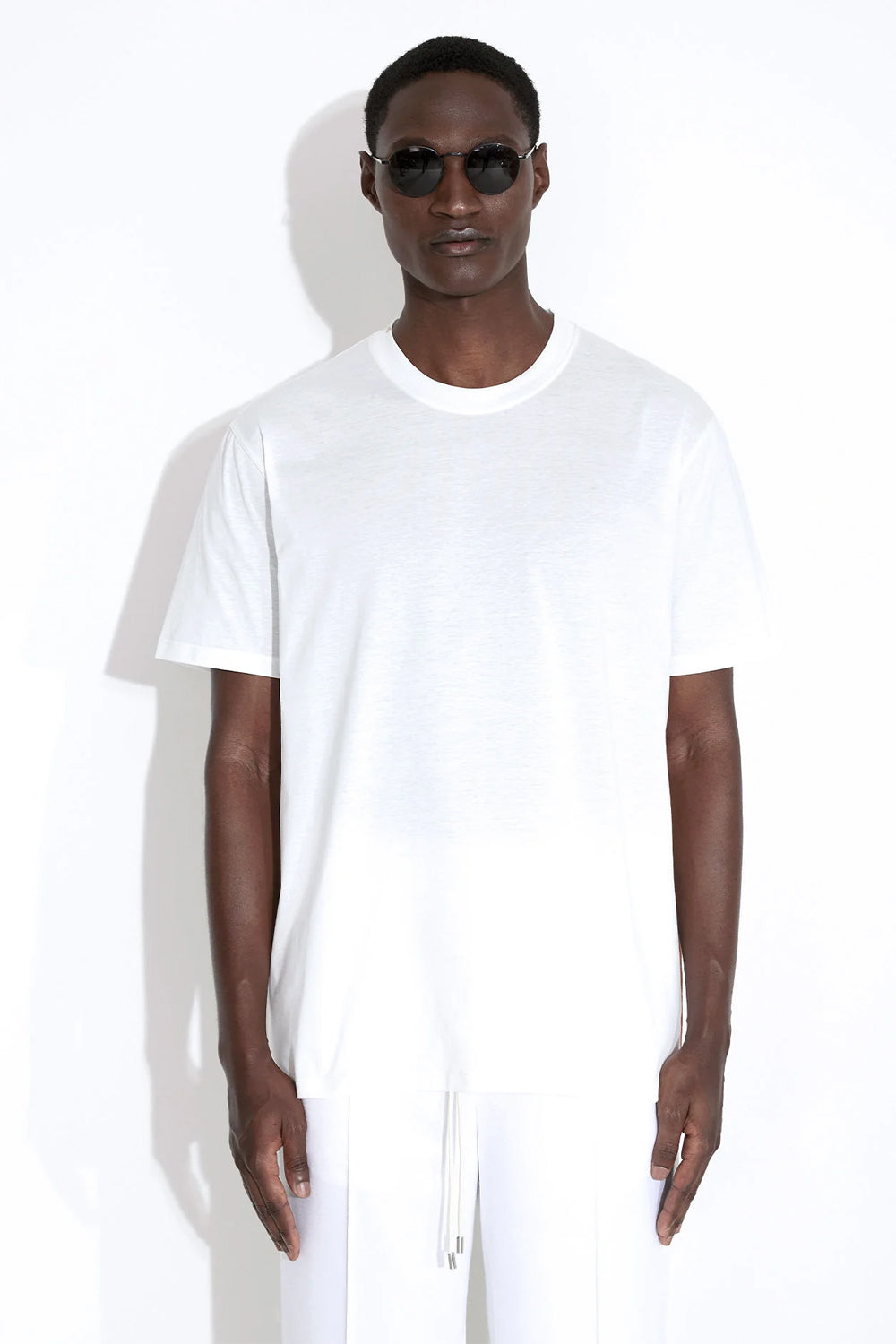 Buy the Limitato OR 2 T-shirt in White at Intro. Spend £50 for free UK delivery. Official stockists. We ship worldwide.