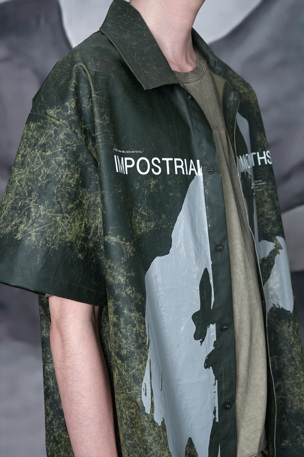 Buy the Iso Poetism Pilla S/S Shirt W/ Serigraphy Print Khaki at Intro. Spend £50 for free UK delivery. Official stockists. We ship worldwide.