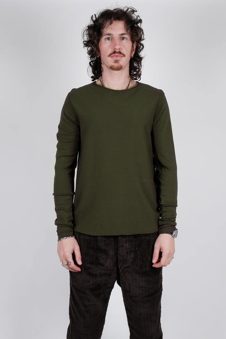 Buy the Hannes Roether Raw Neck Cotton L/S T-Shirt Khaki at Intro. Spend £50 for free UK delivery. Official stockists. We ship worldwide.